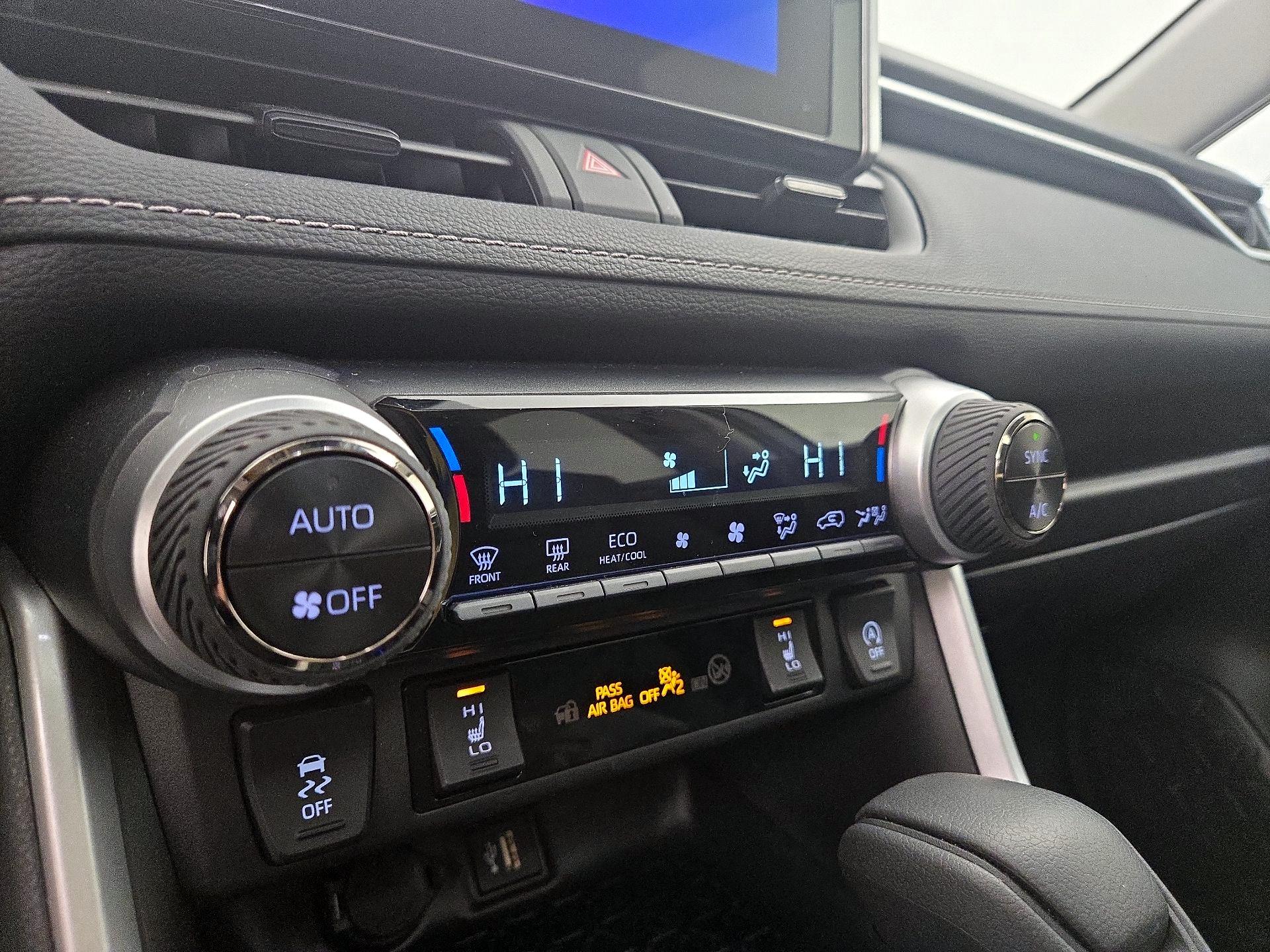 Thumbnail: 2025 Toyota RAV4 - 16