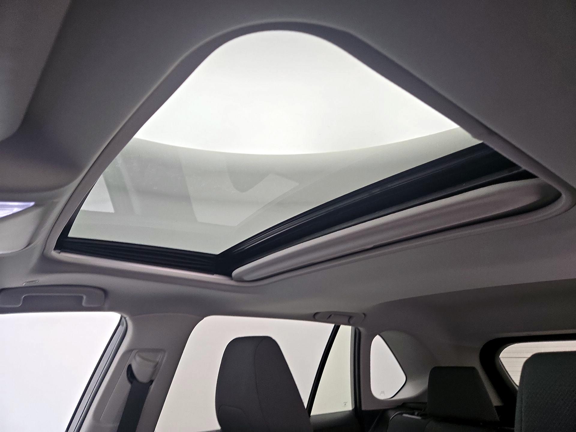 Thumbnail: 2025 Toyota RAV4 - 19