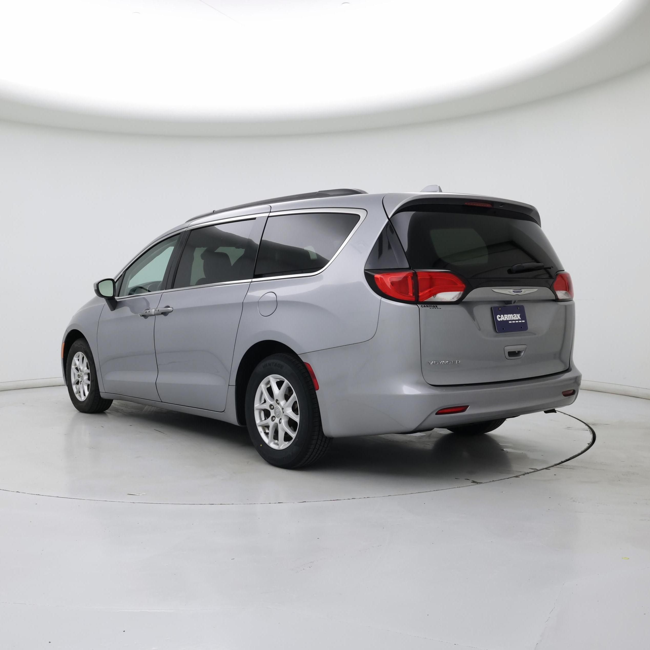 Thumbnail: 2020 Chrysler Voyager - 2