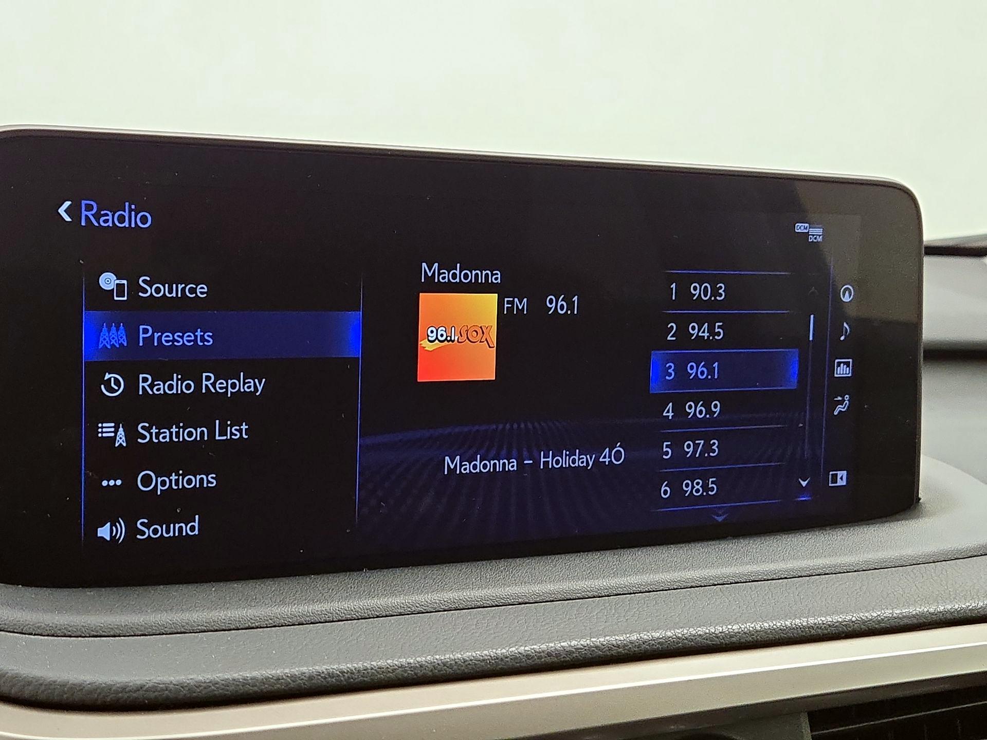 Thumbnail: 2020 Lexus RX - 15