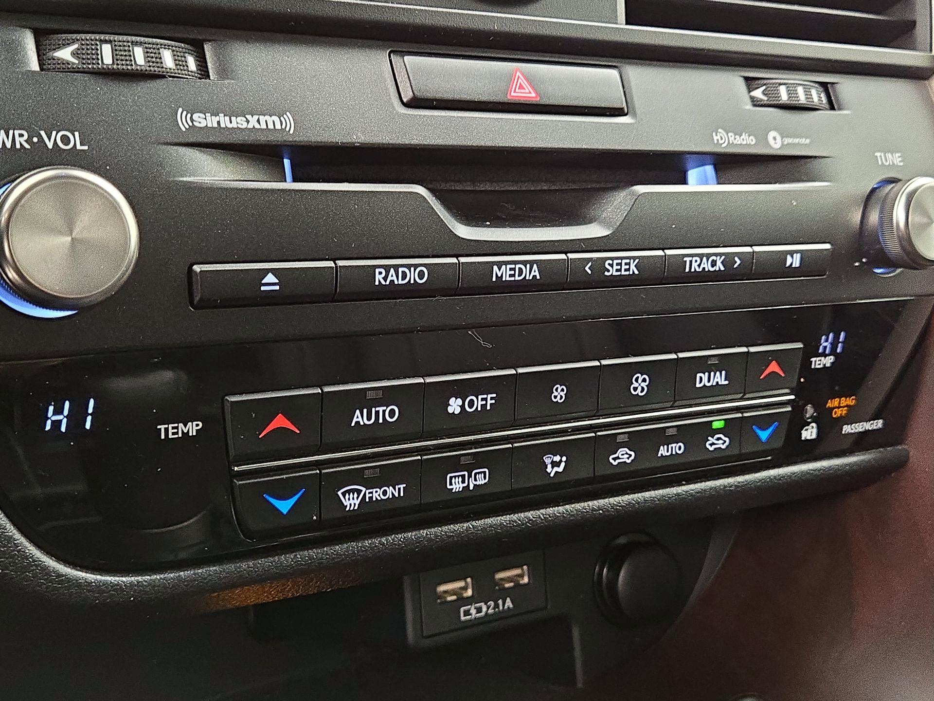 Thumbnail: 2020 Lexus RX - 16