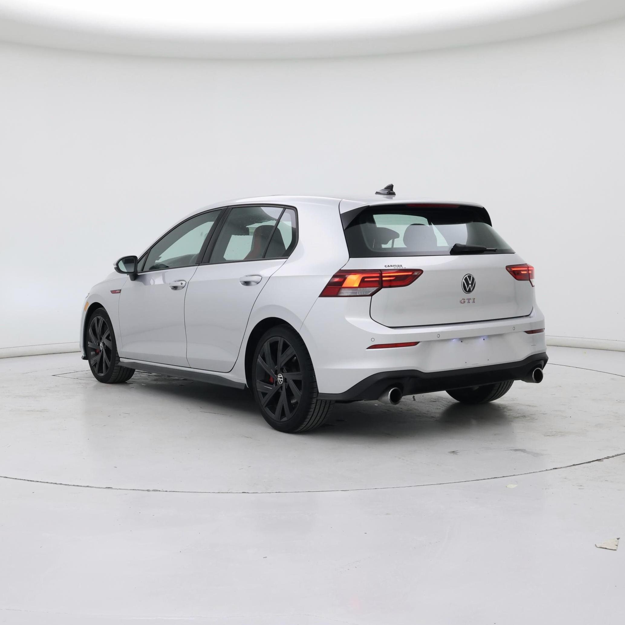 Thumbnail: 2022 Volkswagen Golf - 2