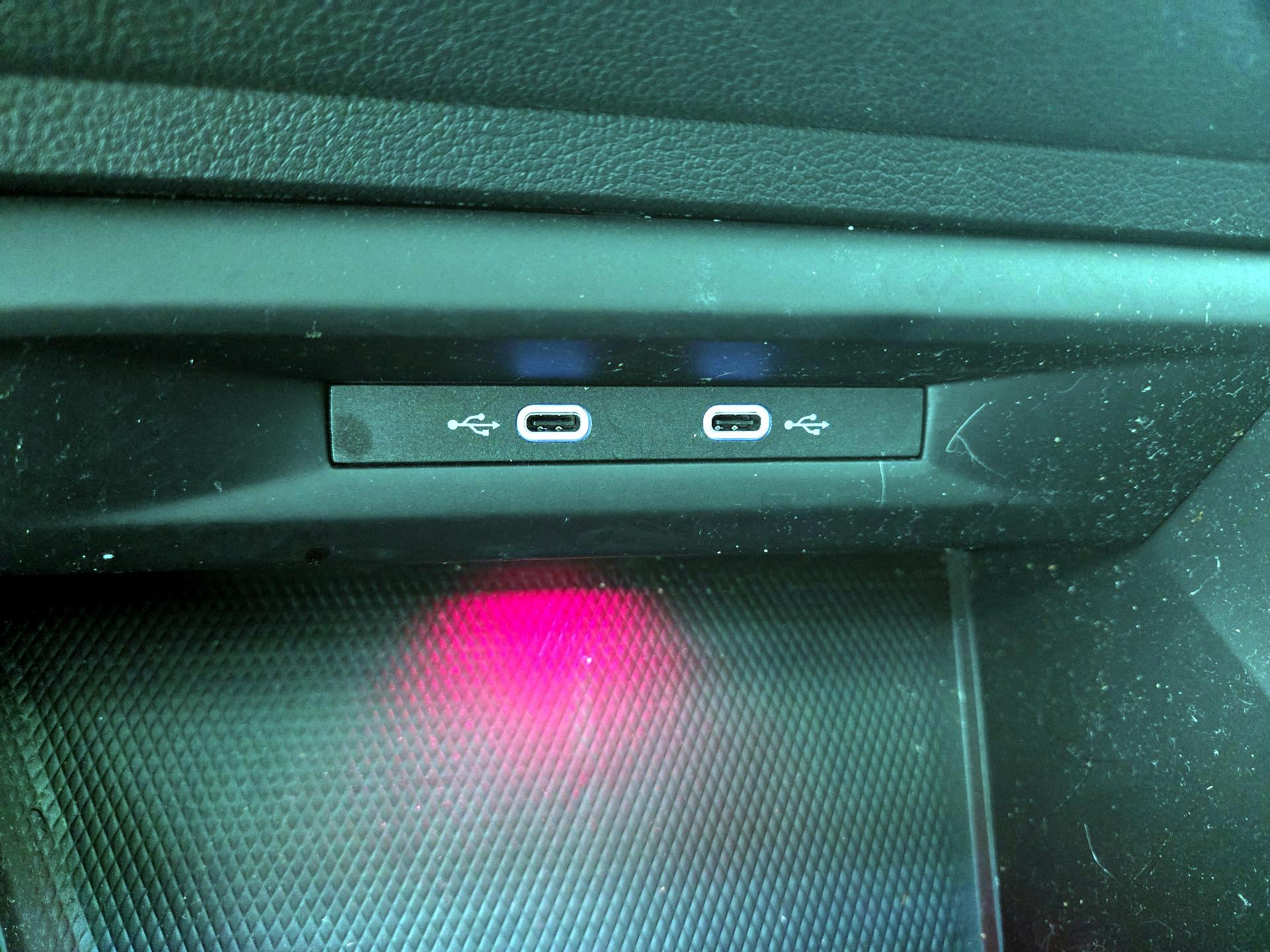 Thumbnail: 2022 Volkswagen Golf - 19