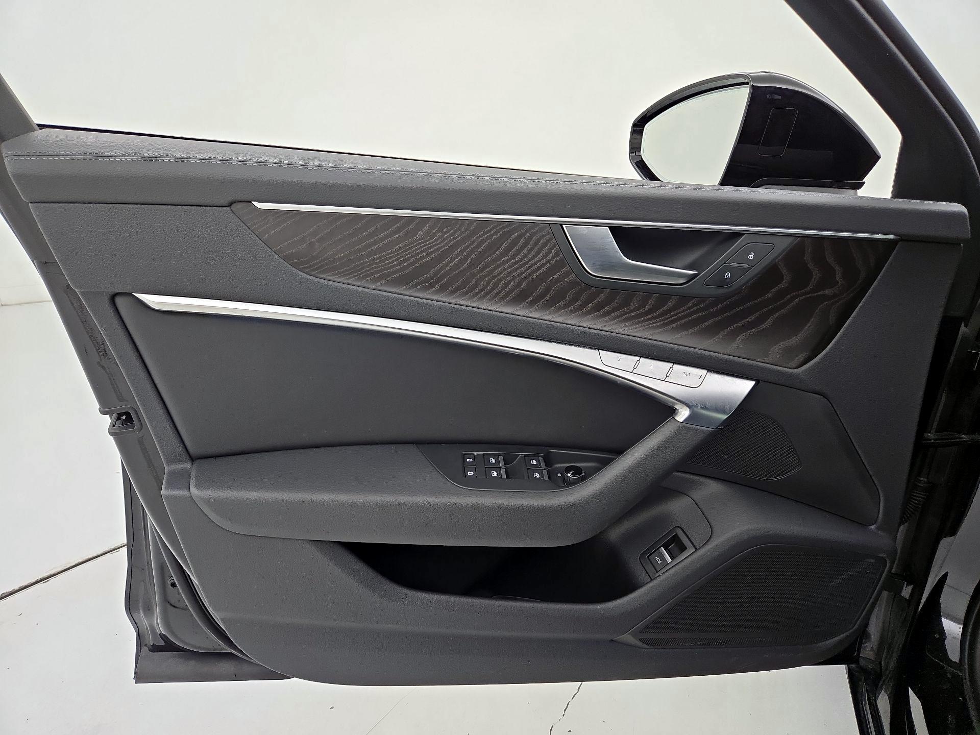 Thumbnail: 2021 Audi A6 - 12