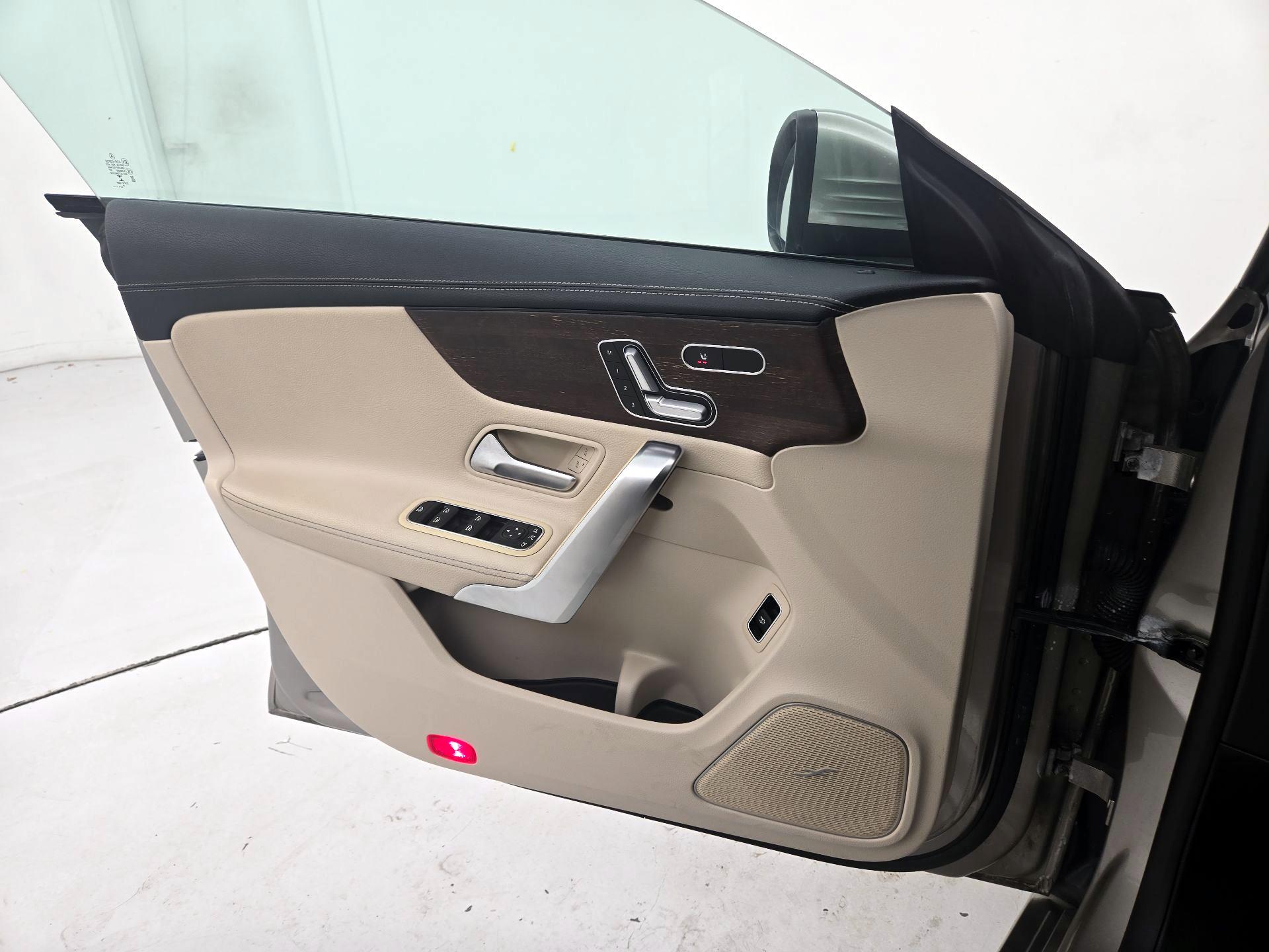 Thumbnail: 2020 Mercedes-Benz CLA - 12