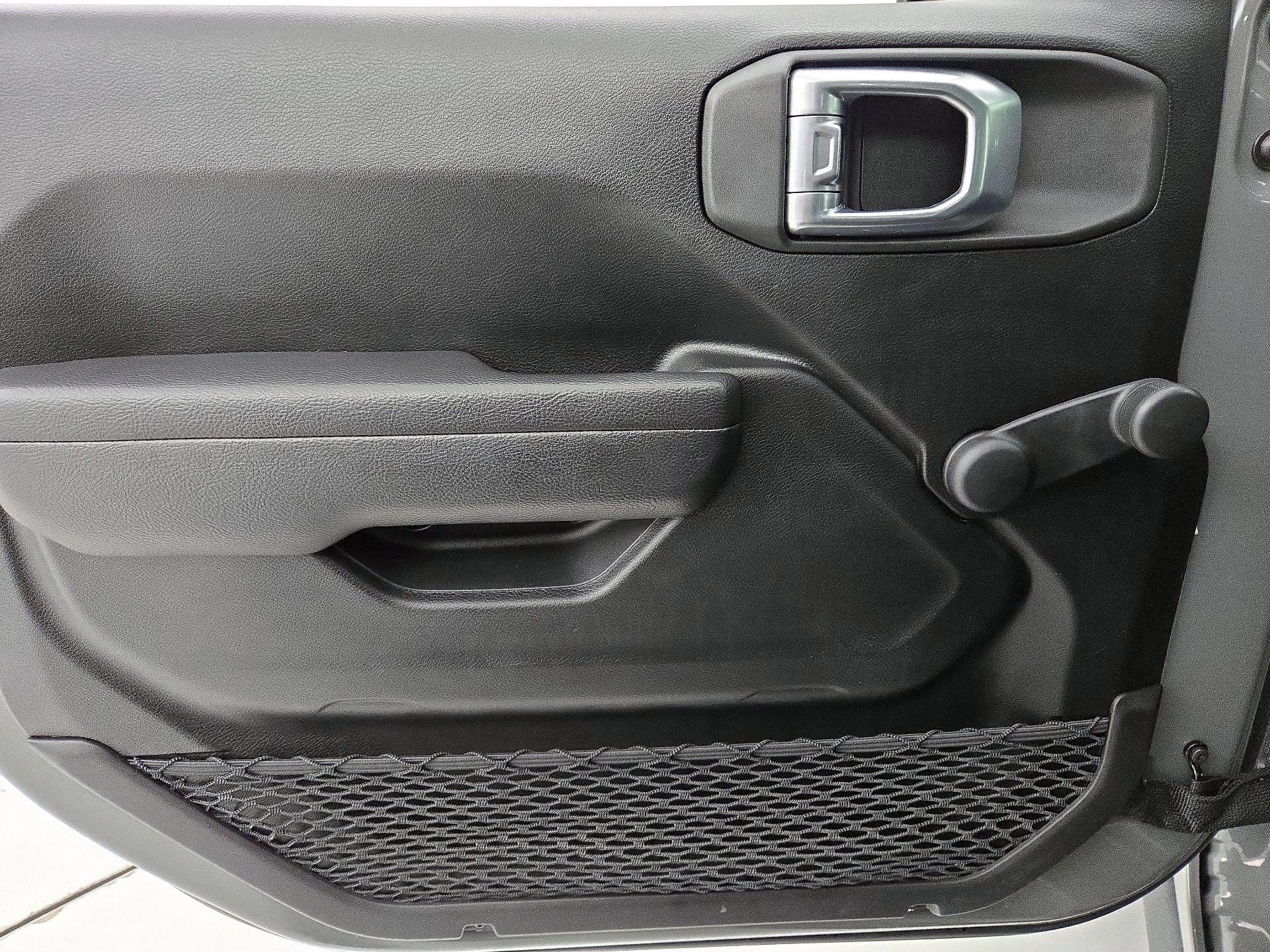 Thumbnail: 2022 Jeep Gladiator - 12