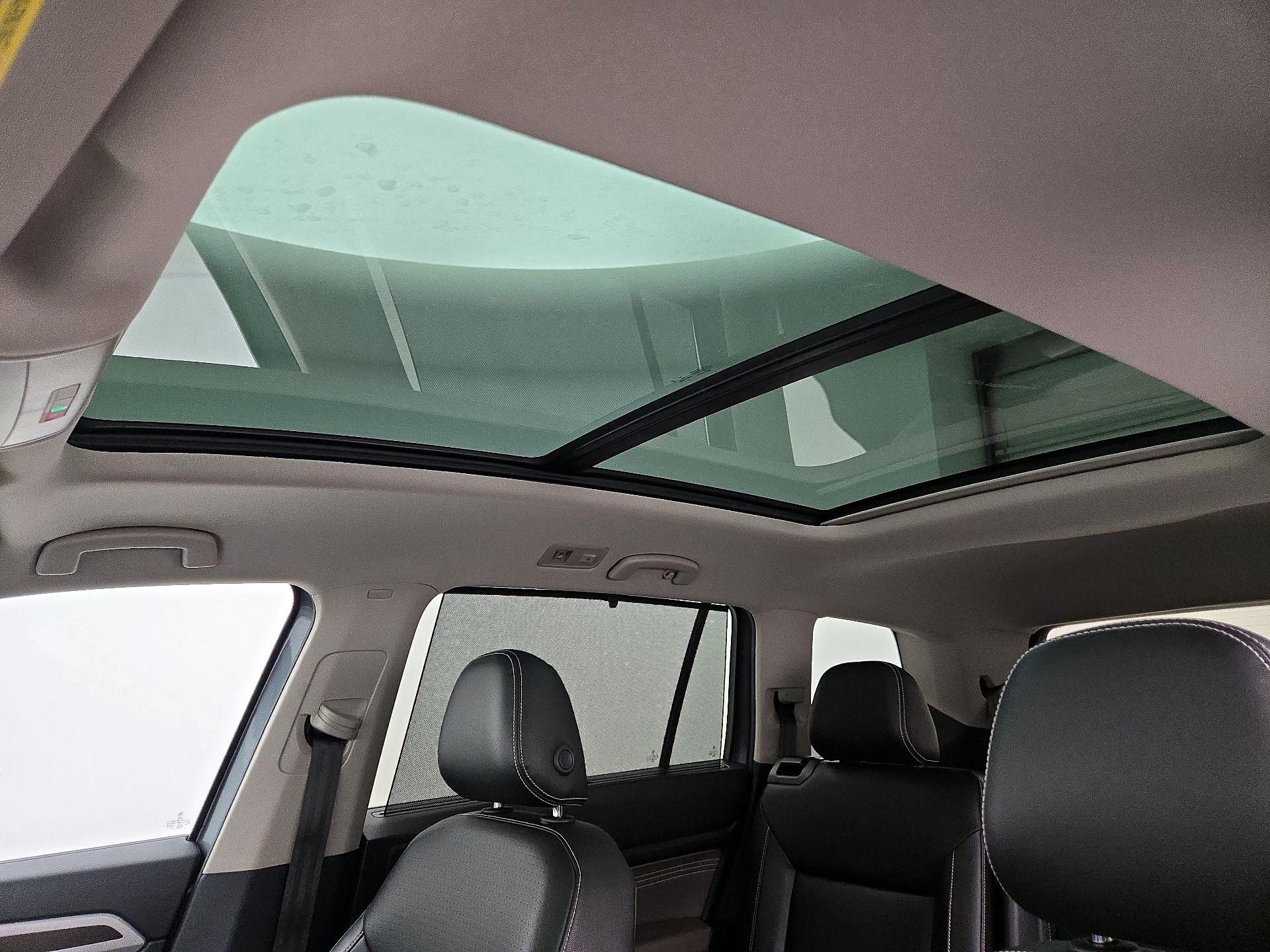 Thumbnail: 2022 Volkswagen Atlas - 19