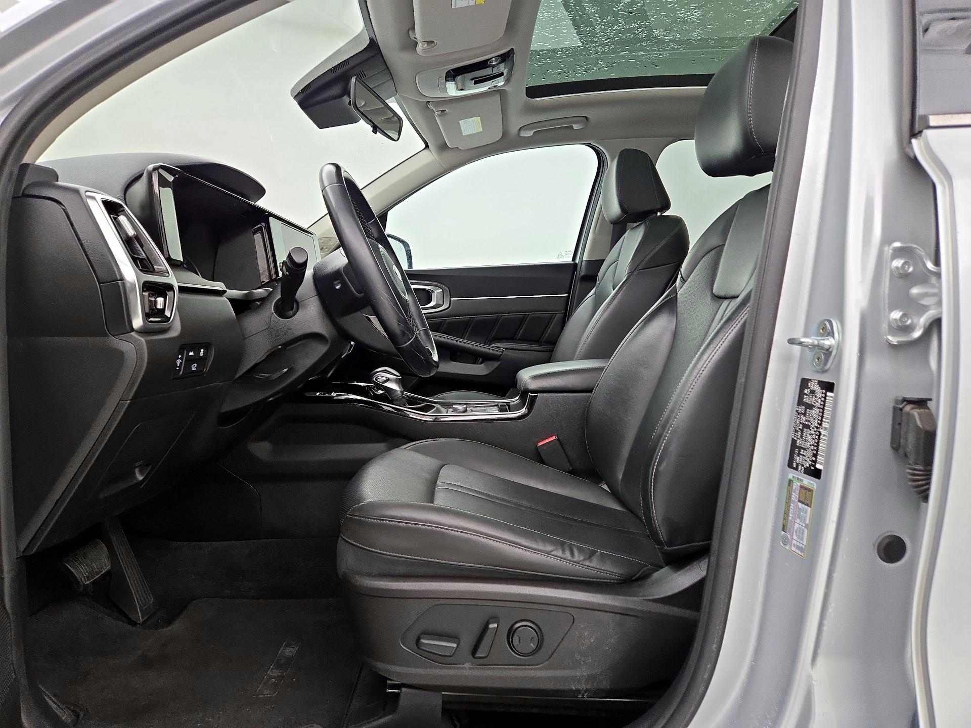 Thumbnail: 2021 Kia Sorento - 11