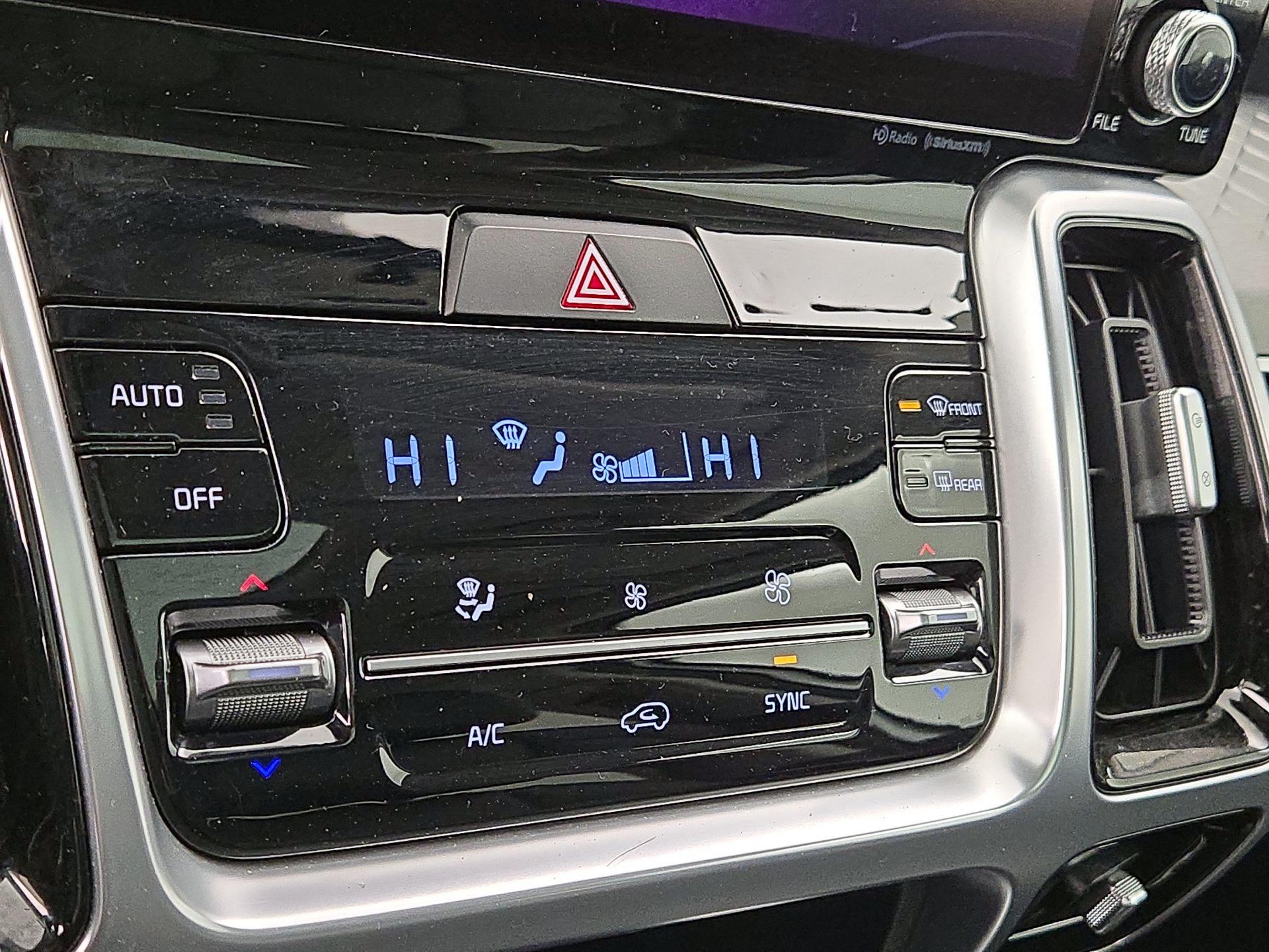 Thumbnail: 2021 Kia Sorento - 16