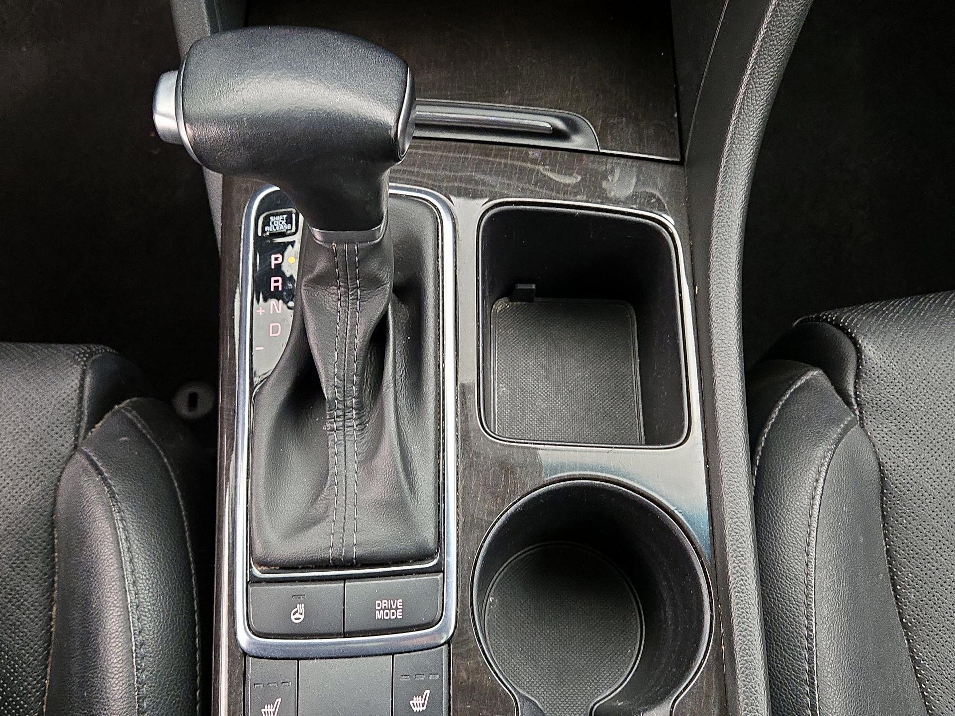 Thumbnail: 2016 Kia Optima - 17