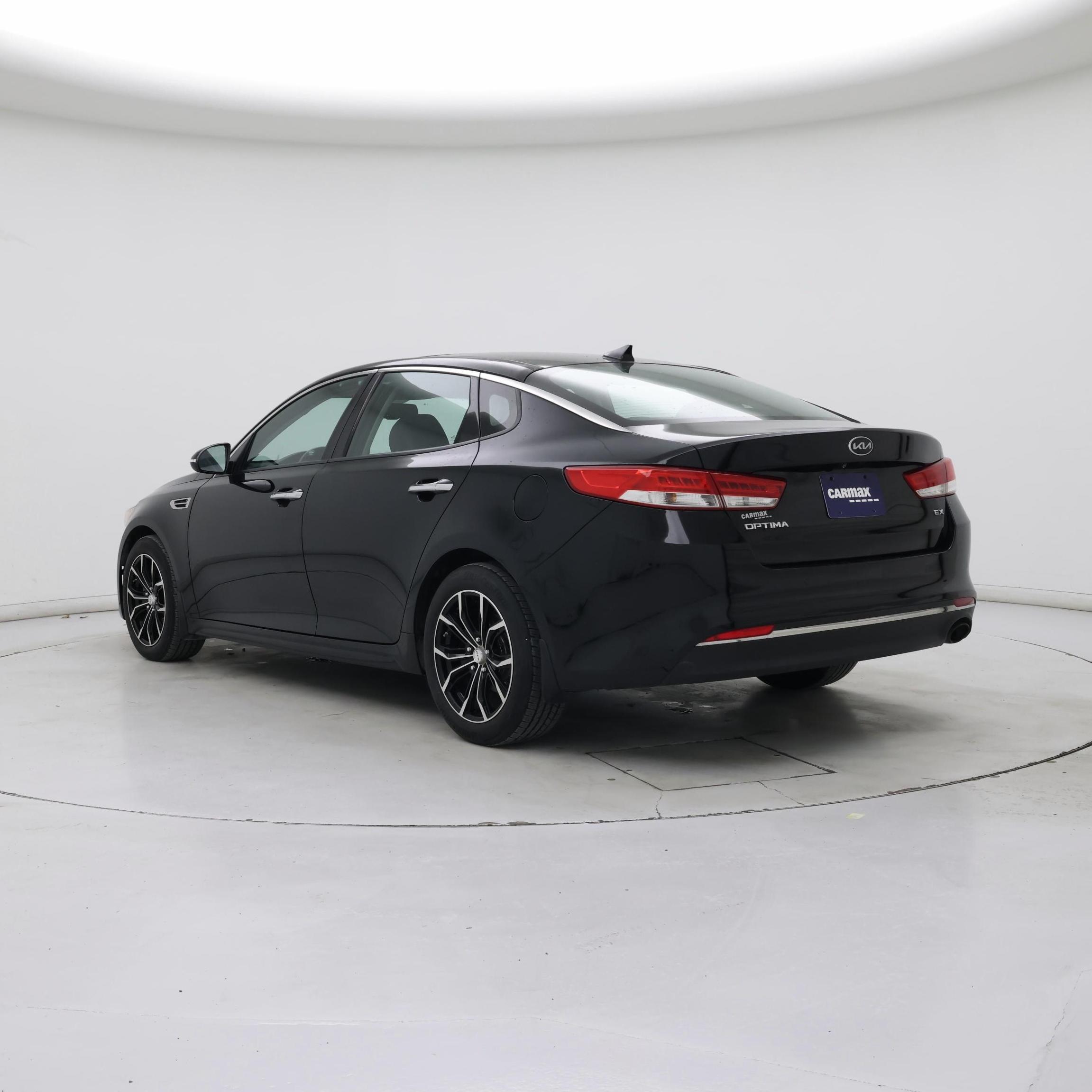 Thumbnail: 2016 Kia Optima - 2