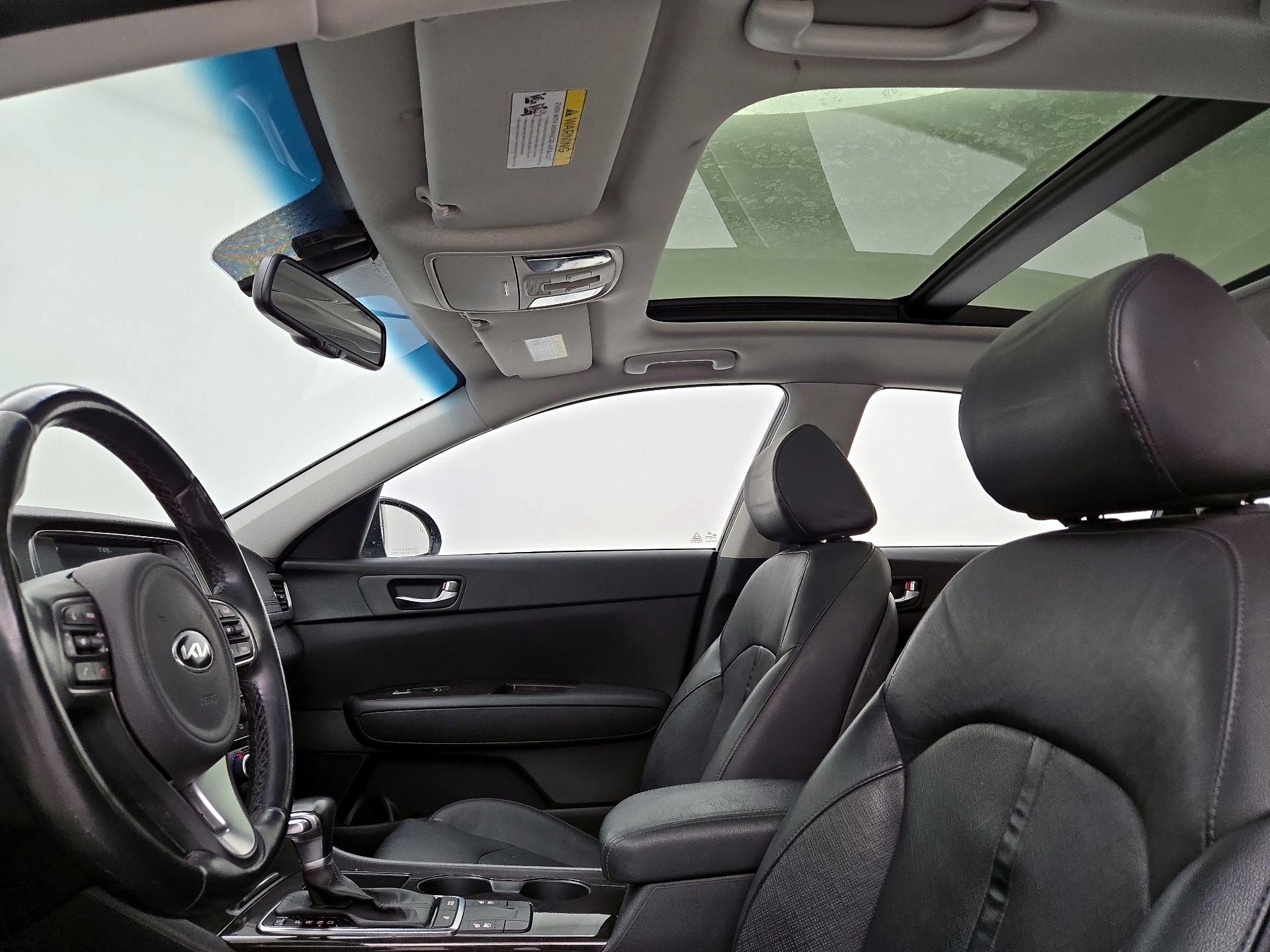 Thumbnail: 2016 Kia Optima - 19