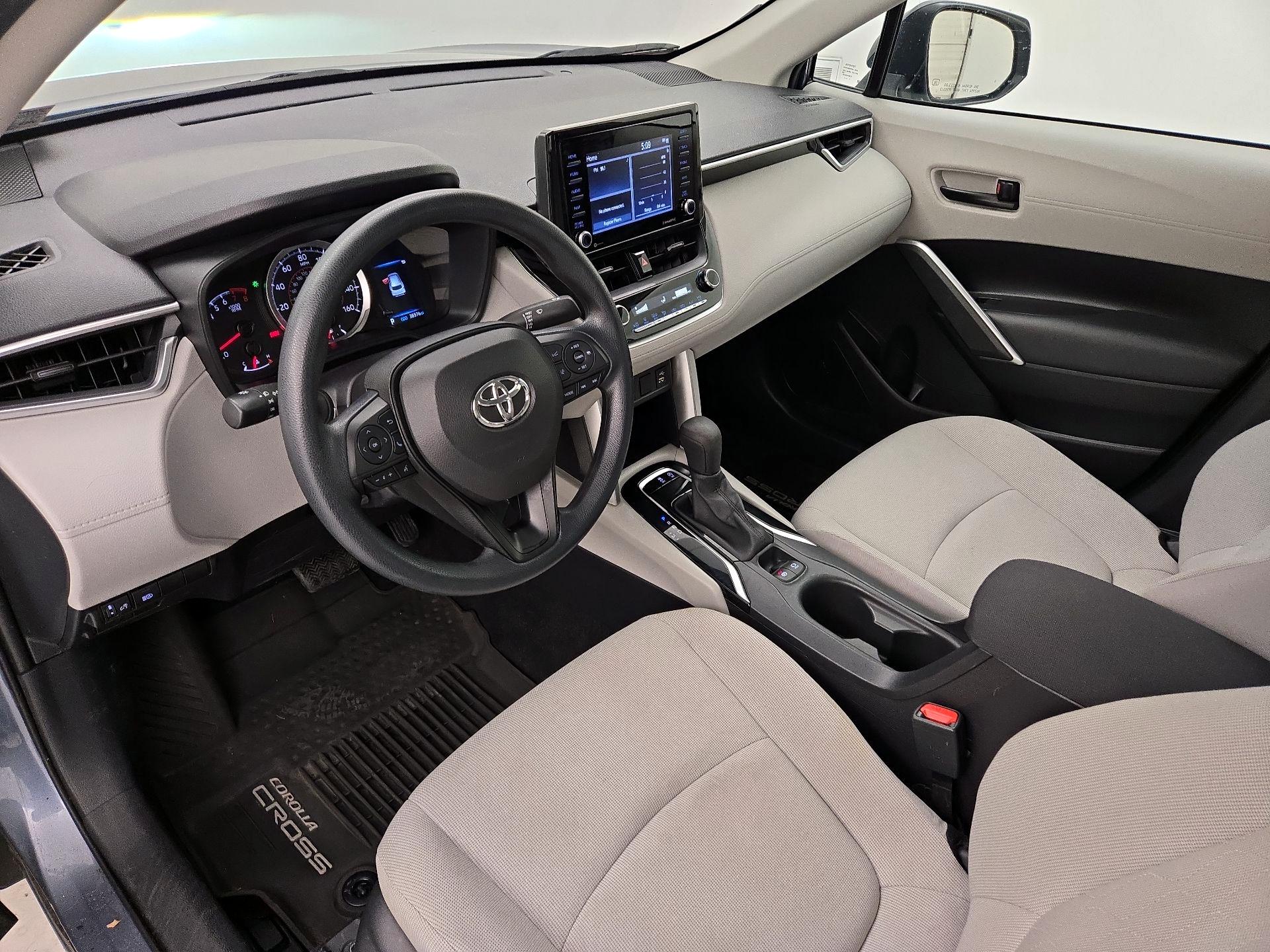 Thumbnail: 2022 Toyota Corolla Cross - 11