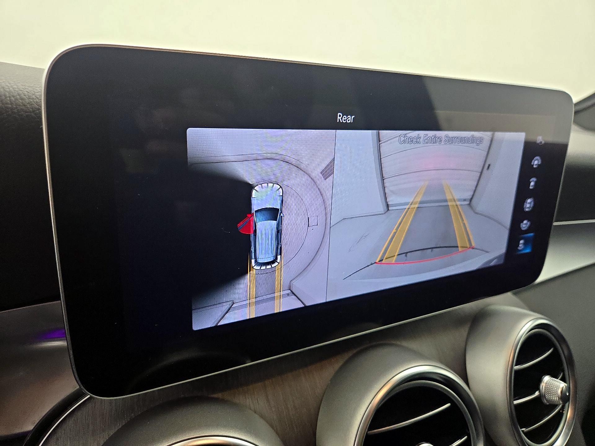 Thumbnail: 2022 Mercedes-Benz GLC - 15