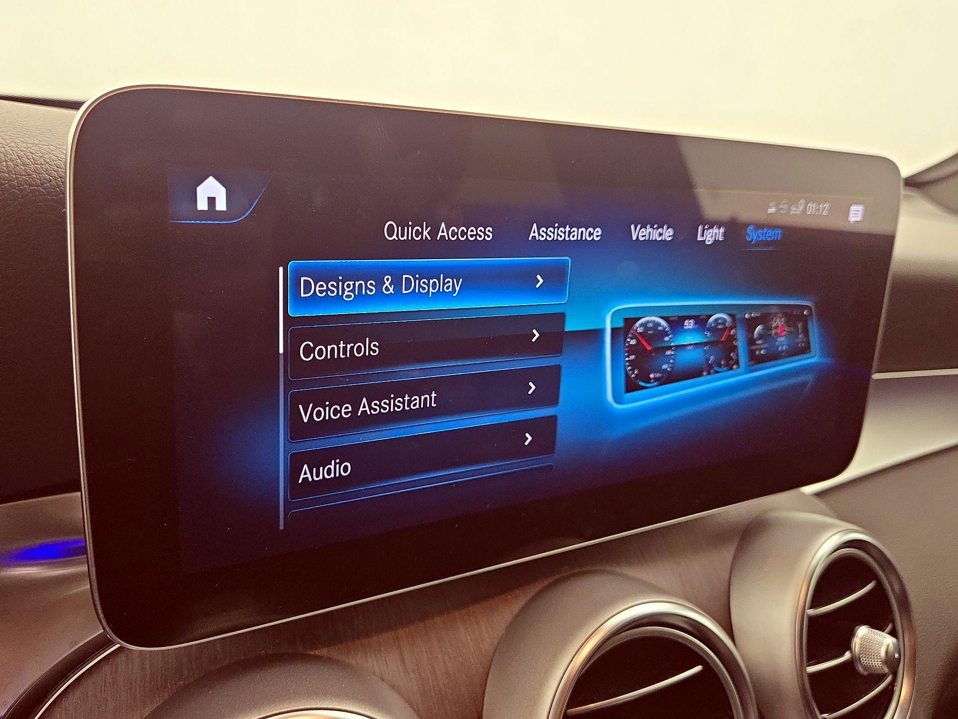 Thumbnail: 2022 Mercedes-Benz GLC - 16