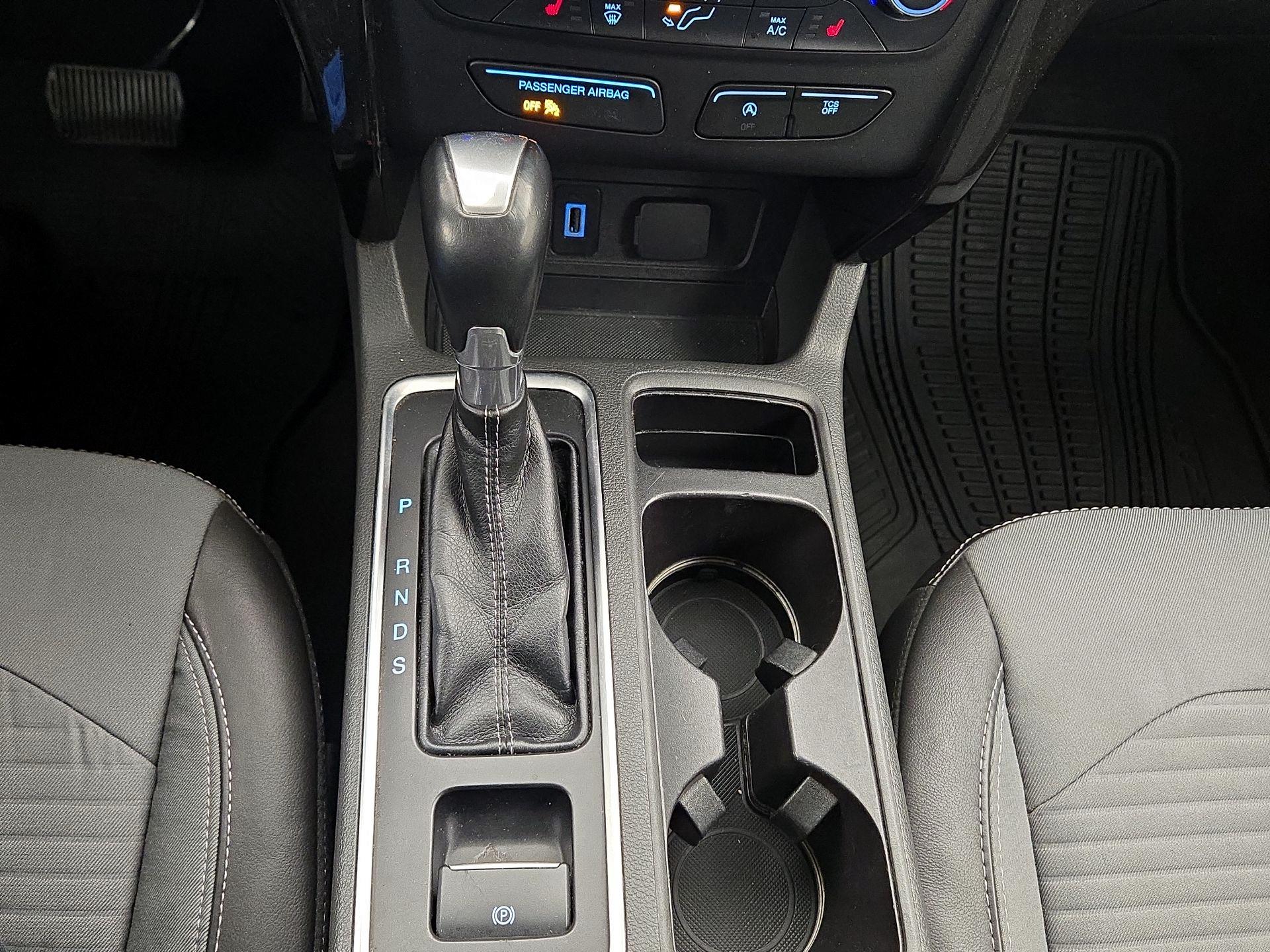 Thumbnail: 2017 Ford Escape - 17