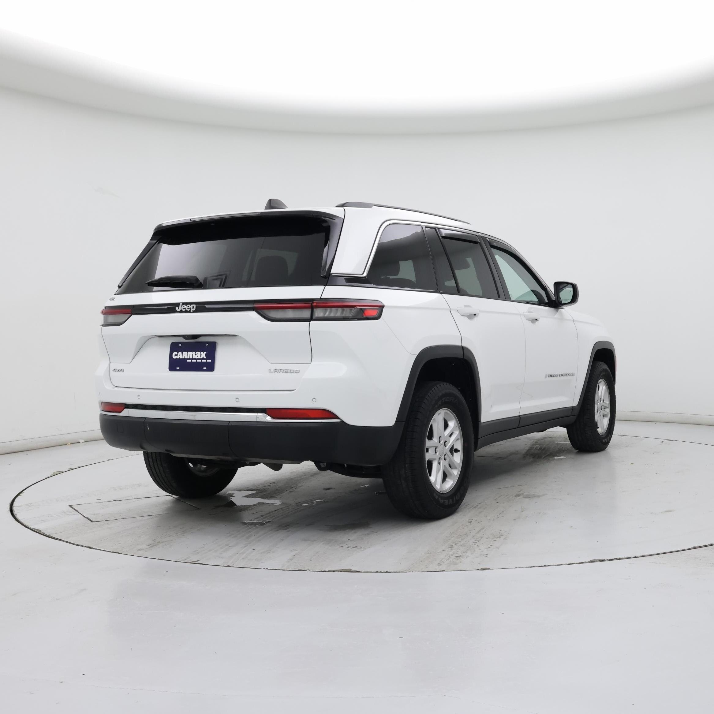 Thumbnail: 2023 Jeep Grand Cherokee - 8