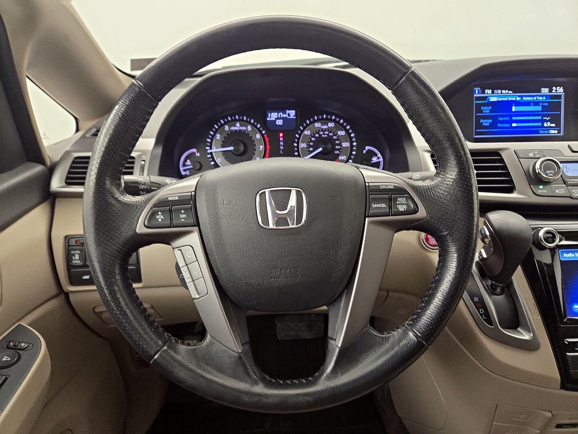 Thumbnail: 2014 Honda Odyssey - 10