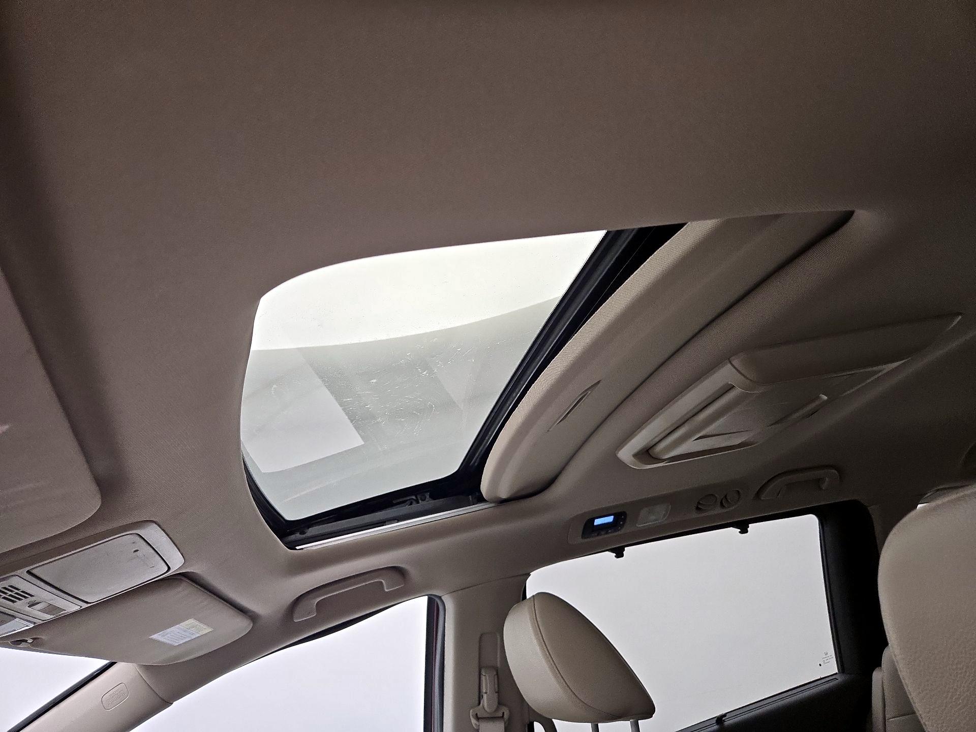 Thumbnail: 2014 Honda Odyssey - 19