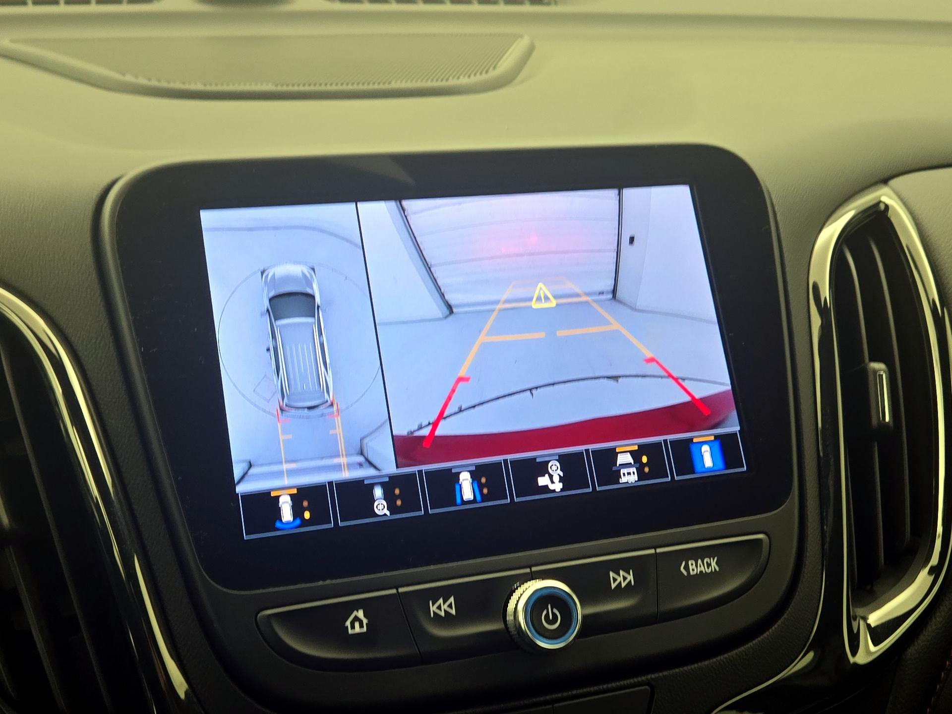 Thumbnail: 2022 Chevrolet Equinox - 14