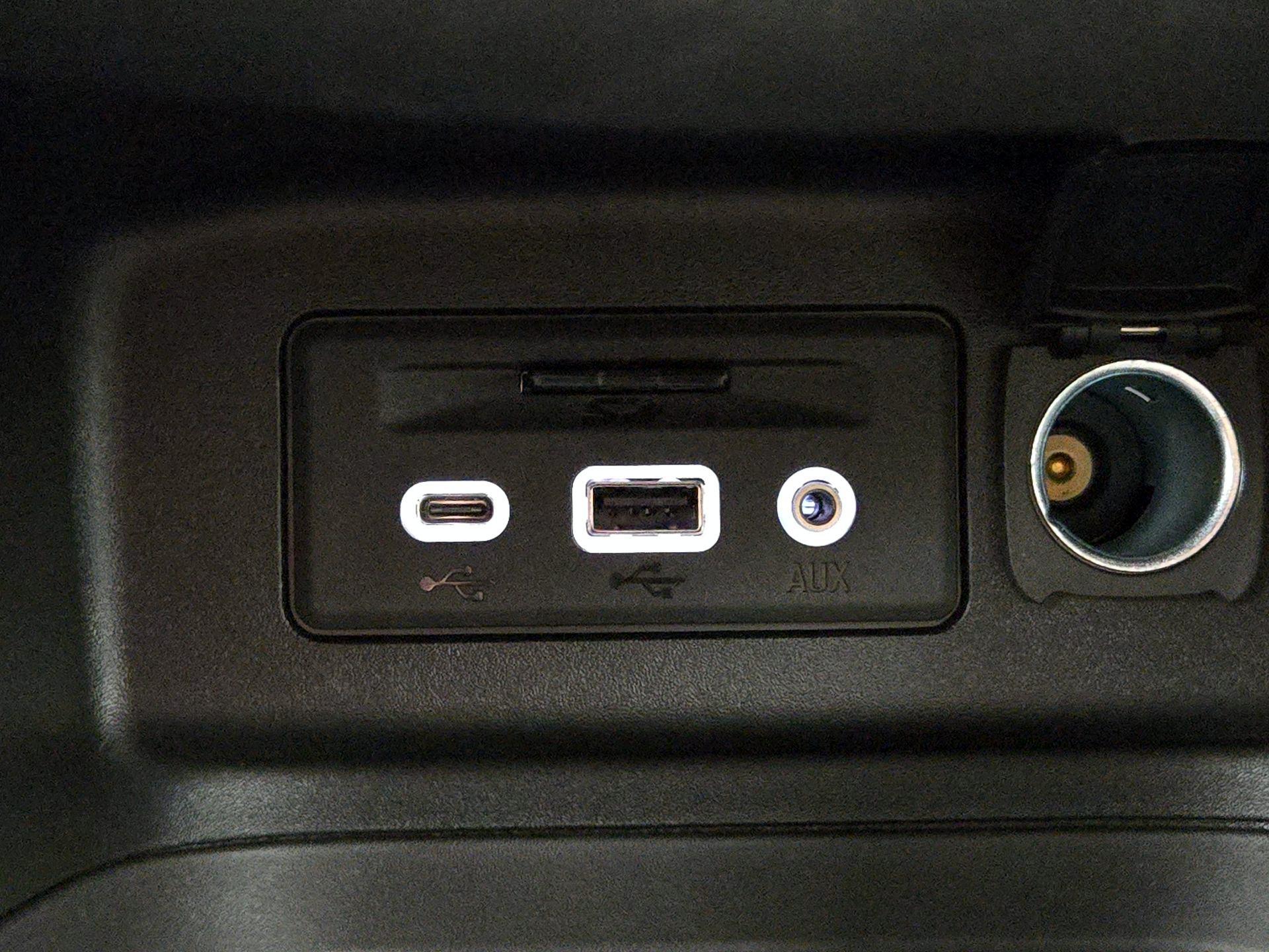 Thumbnail: 2022 Chevrolet Equinox - 18