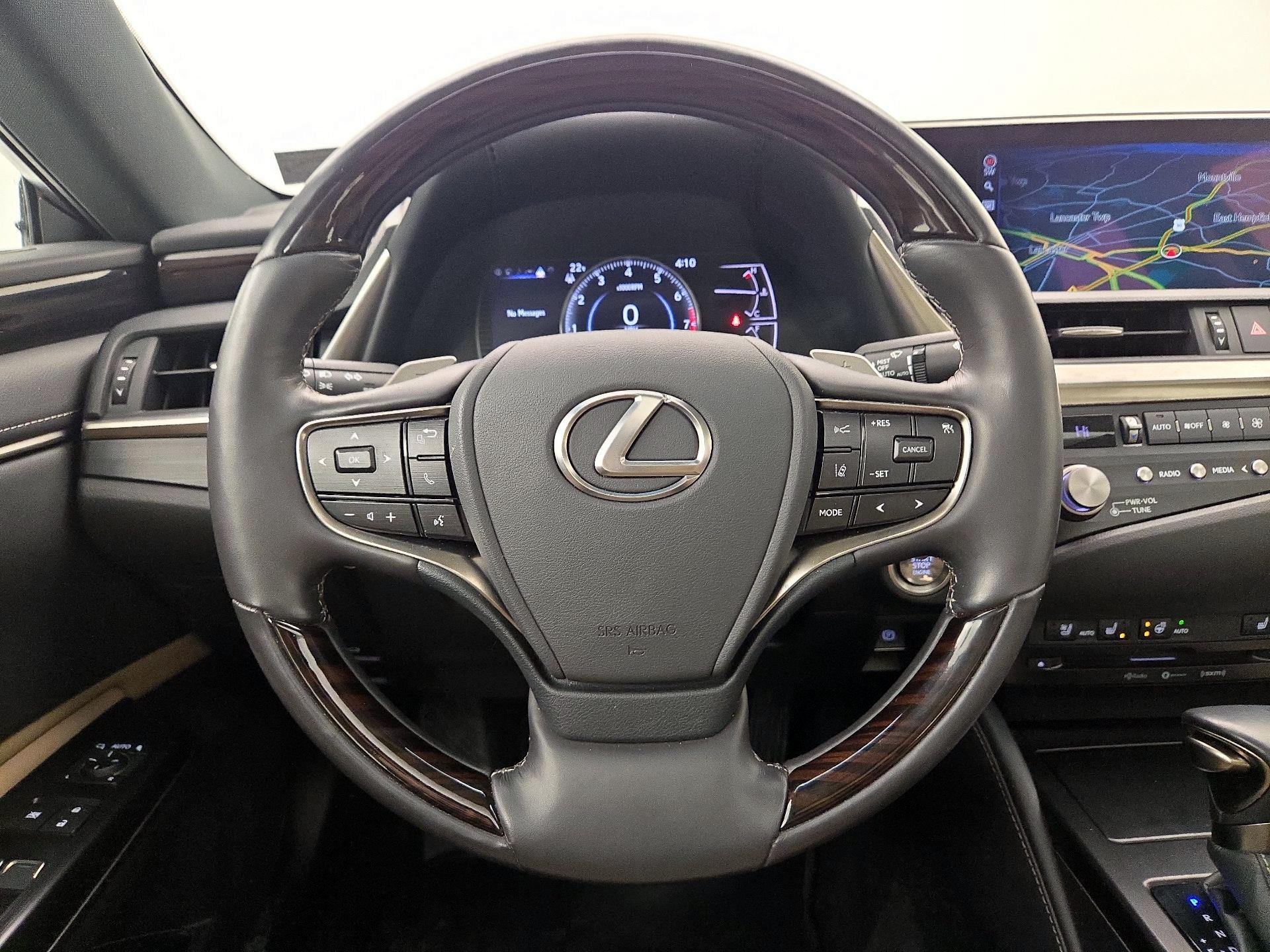 Thumbnail: 2021 Lexus ES - 10