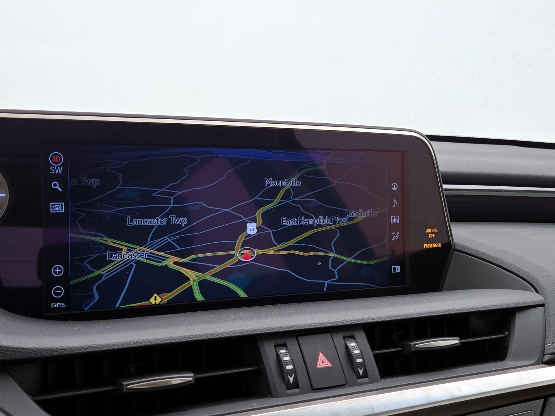 Thumbnail: 2021 Lexus ES - 14