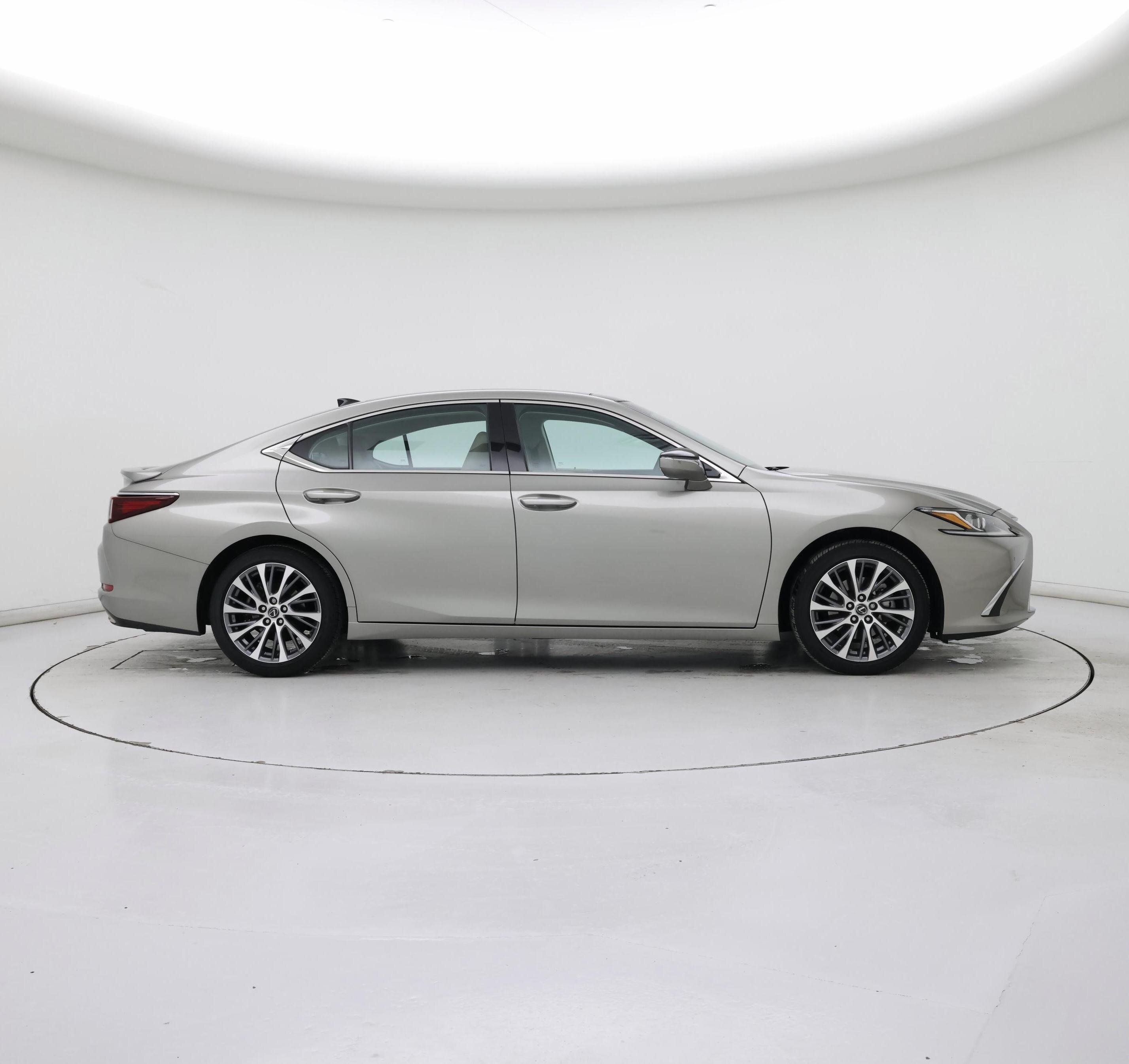 Thumbnail: 2021 Lexus ES - 7