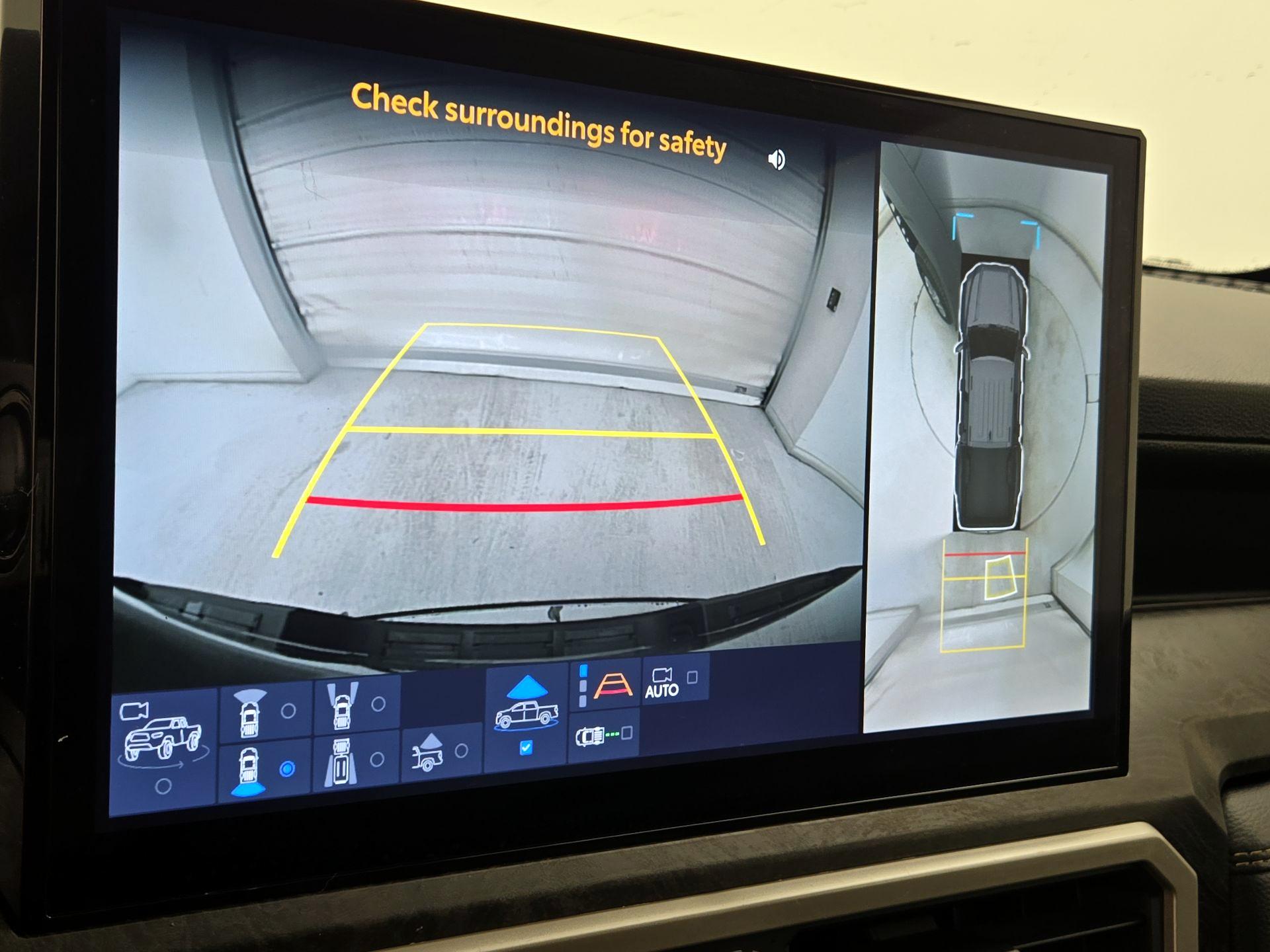 Thumbnail: 2024 Toyota Tacoma - 14