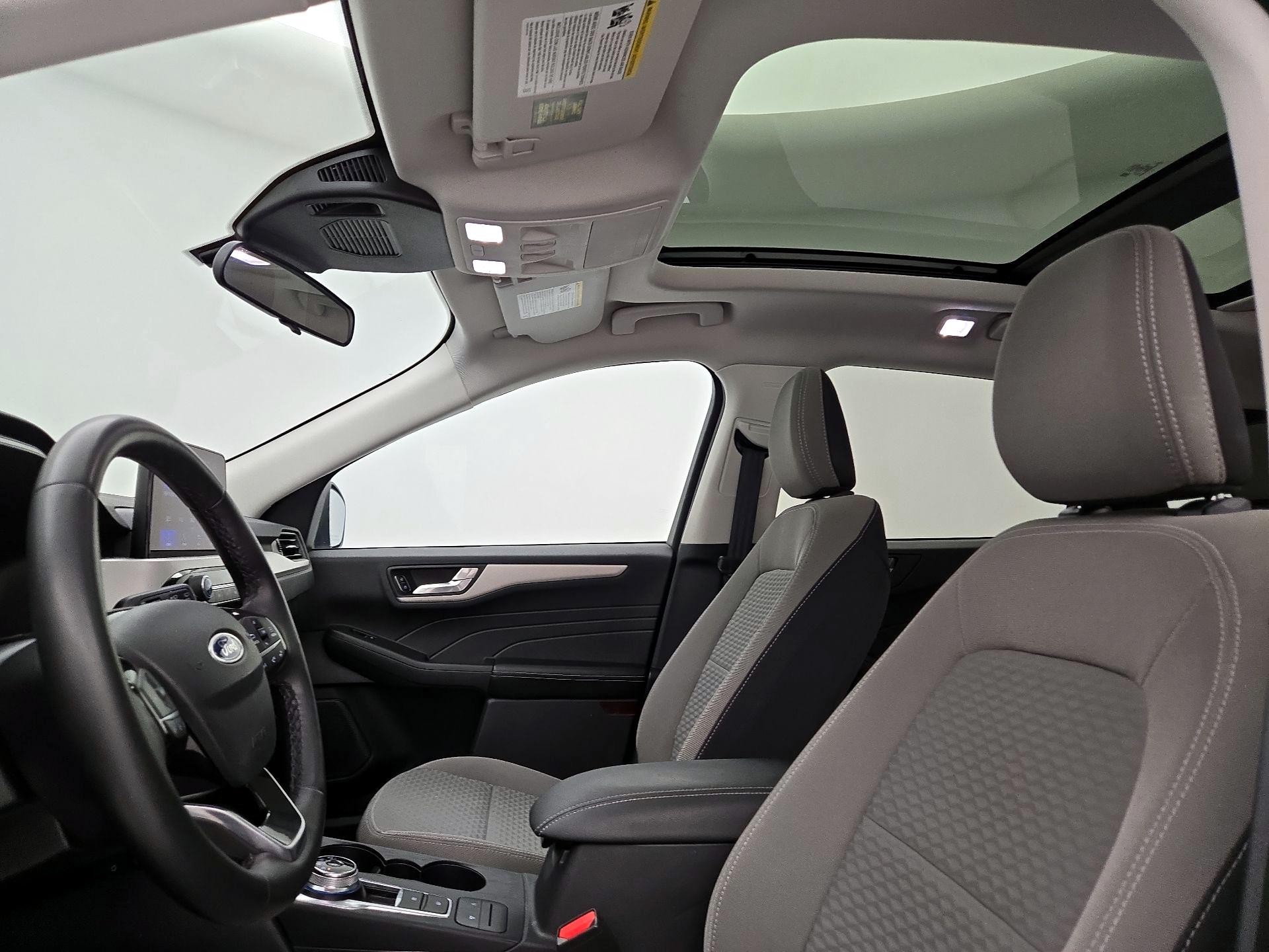 Thumbnail: 2021 Ford Escape - 18