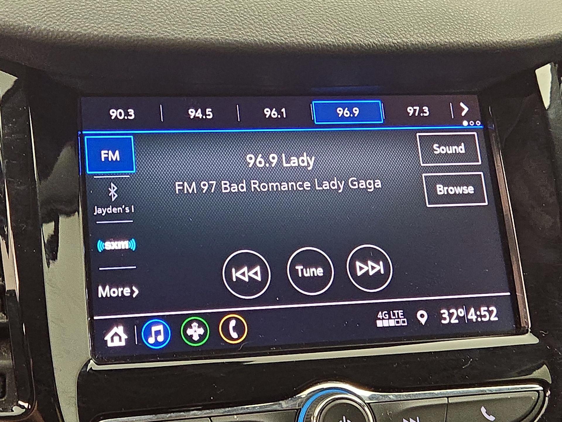 Thumbnail: 2021 Chevrolet Trax - 15