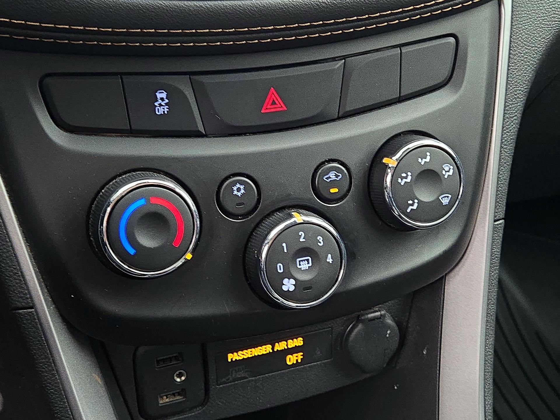 Thumbnail: 2021 Chevrolet Trax - 16