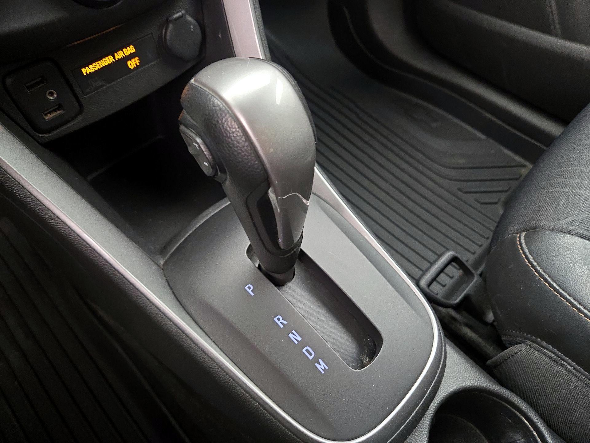 Thumbnail: 2021 Chevrolet Trax - 17