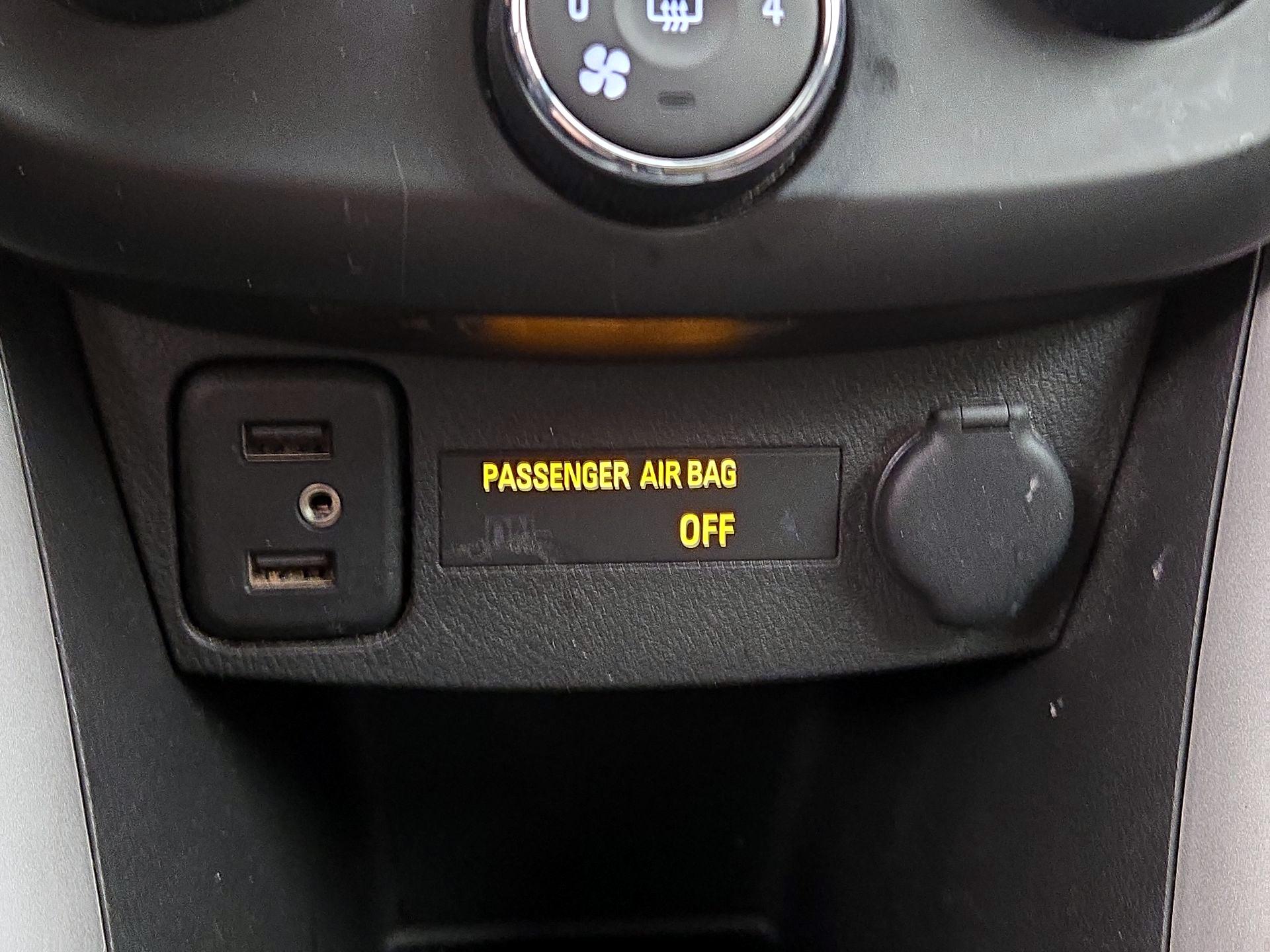 Thumbnail: 2021 Chevrolet Trax - 18