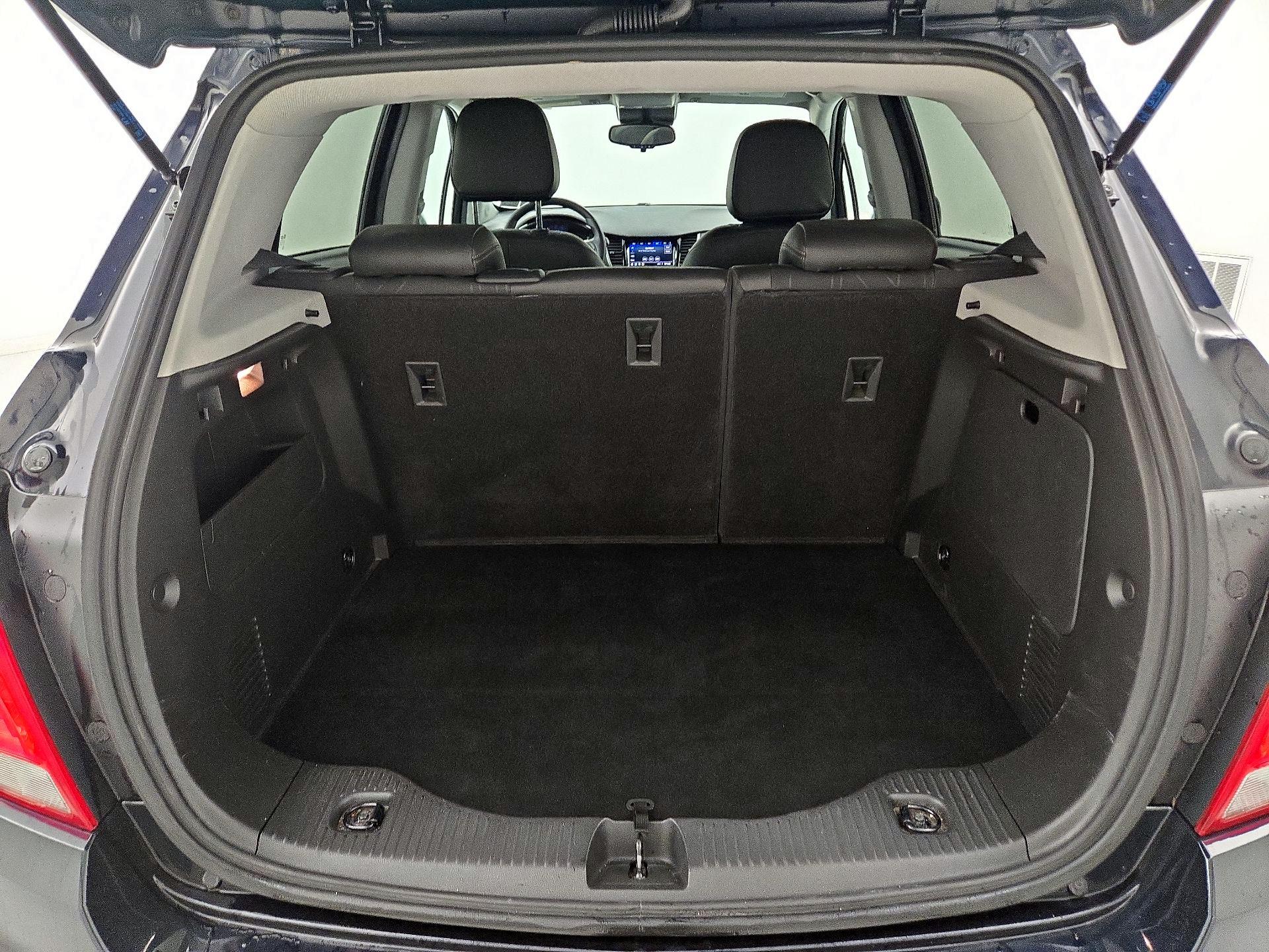 Thumbnail: 2021 Chevrolet Trax - 20