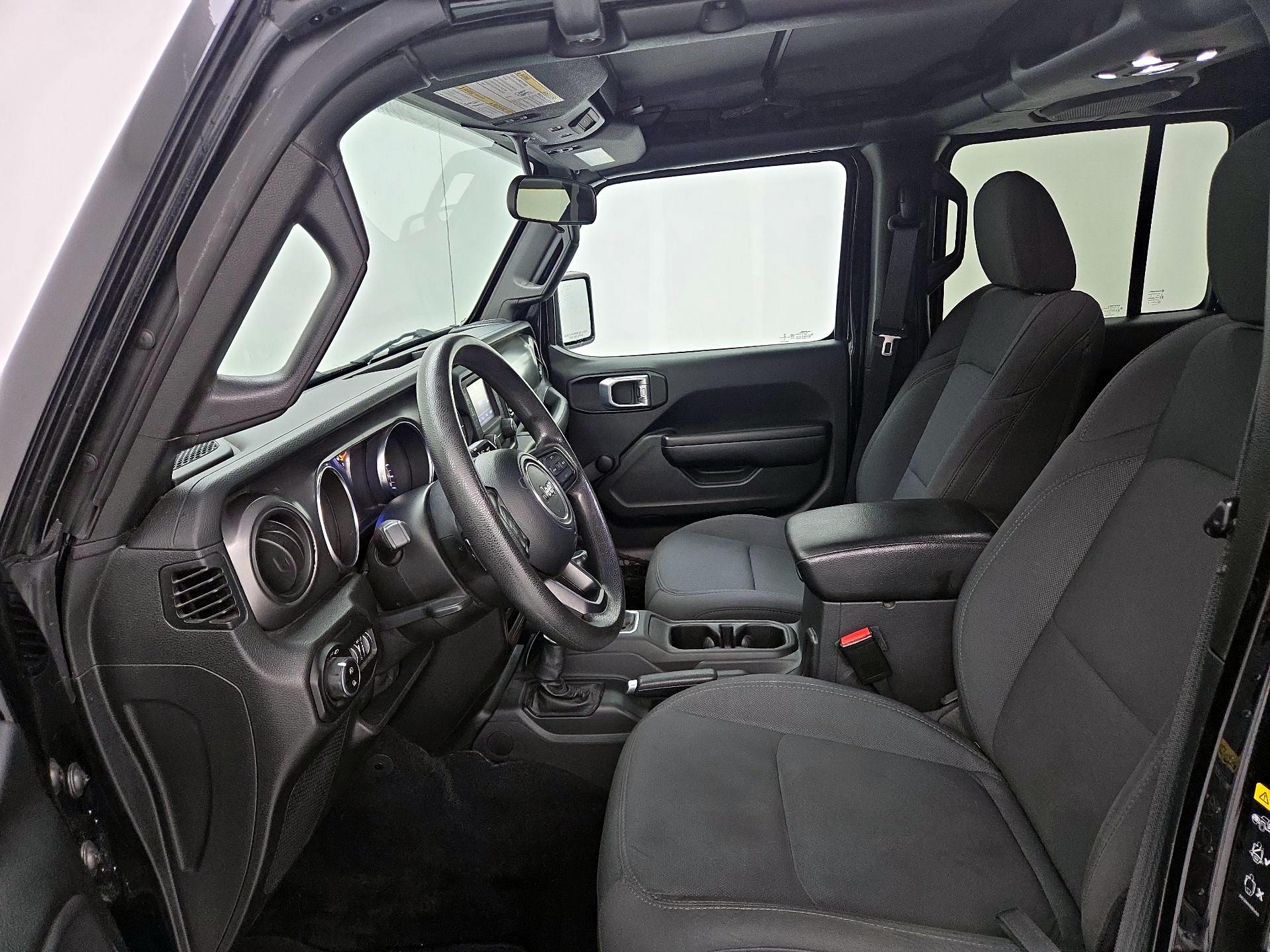 Thumbnail: 2021 Jeep Gladiator - 11
