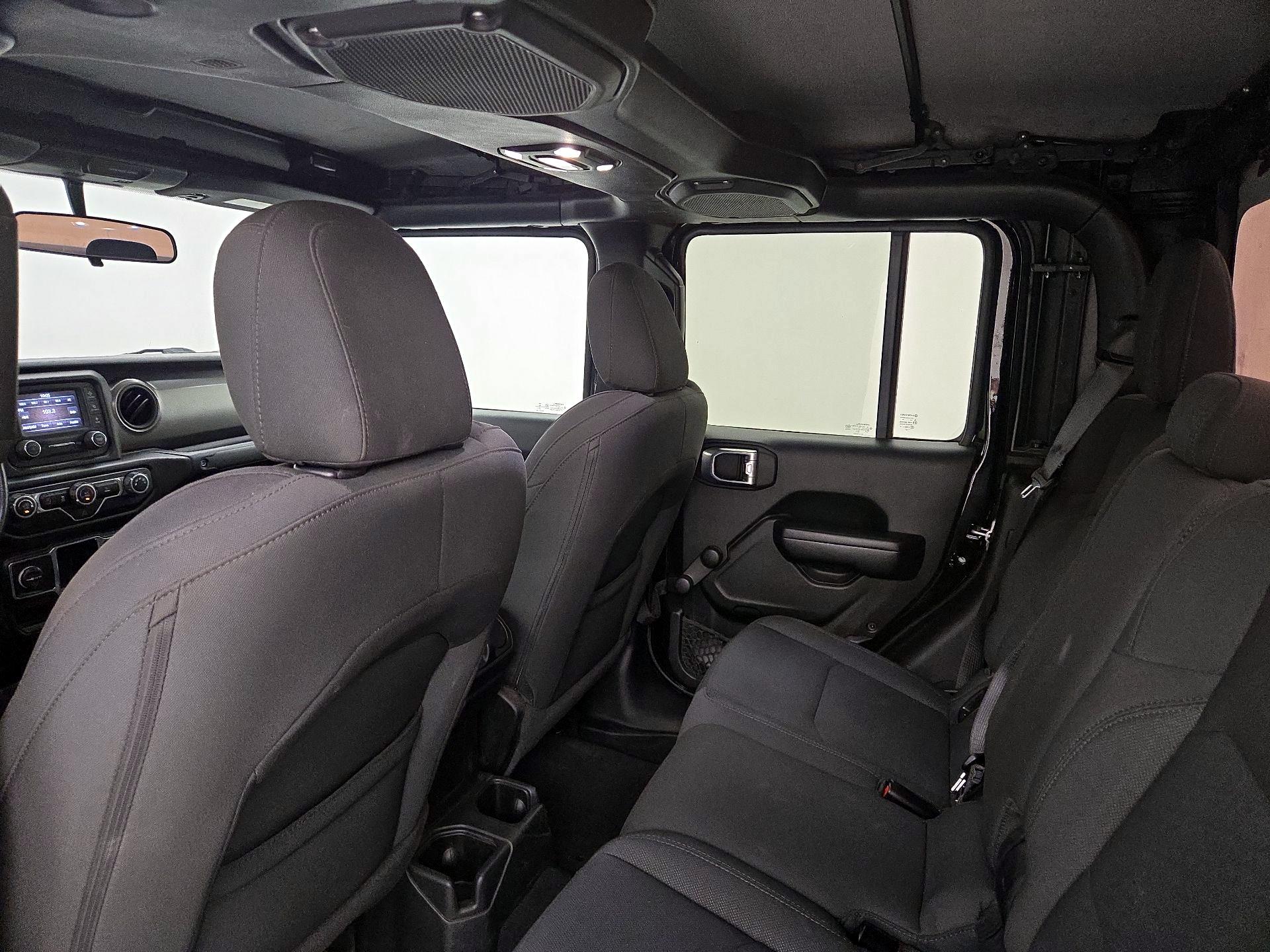 Thumbnail: 2021 Jeep Gladiator - 19