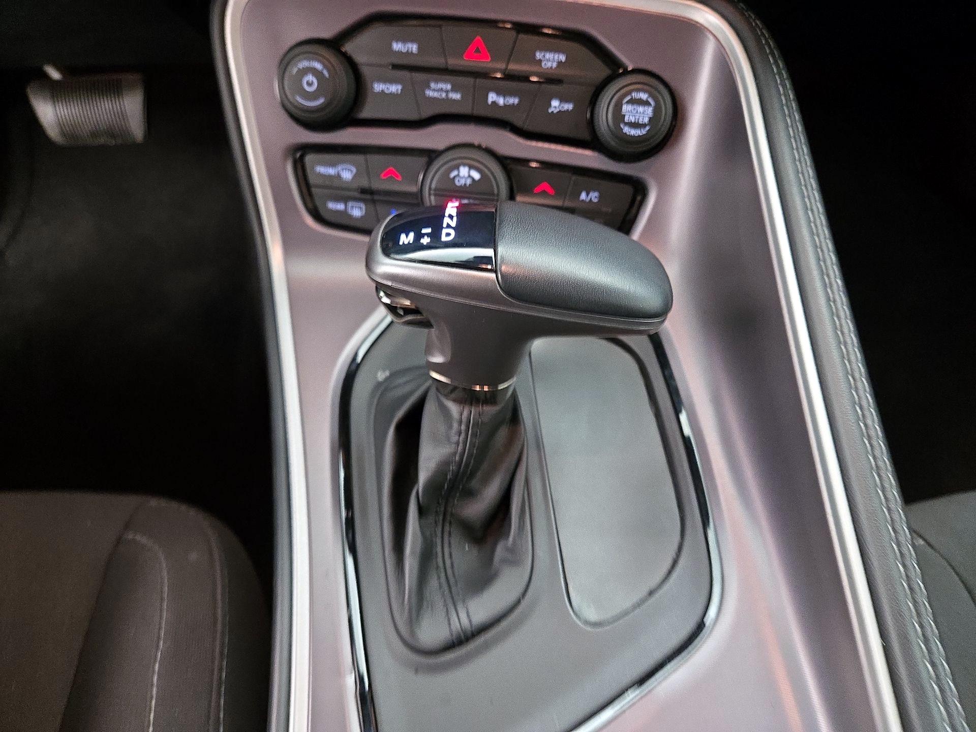 Thumbnail: 2022 Dodge Challenger - 18