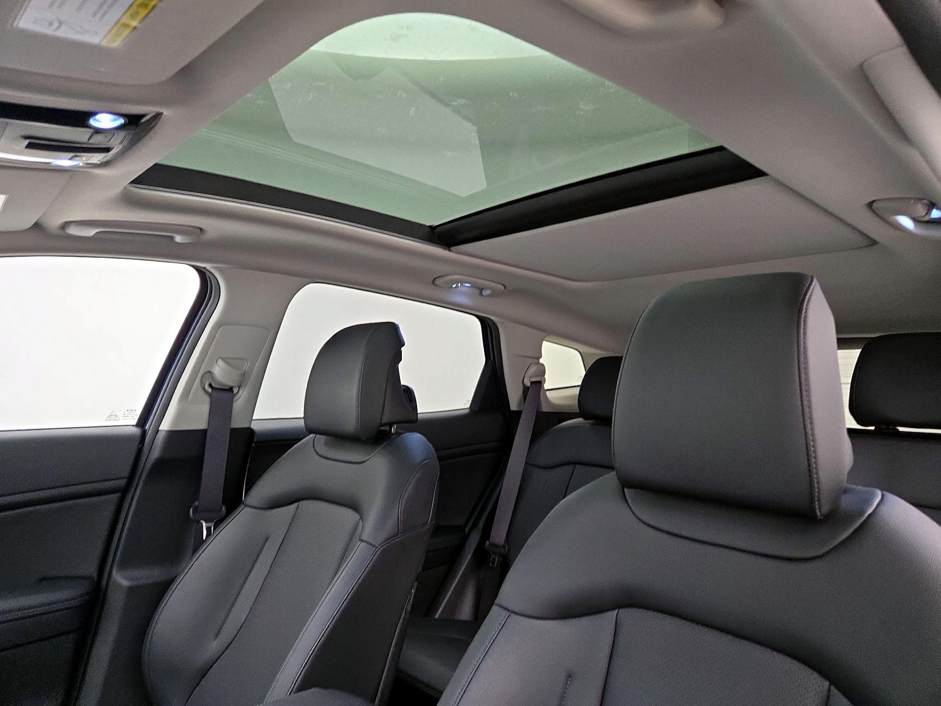 Thumbnail: 2025 Kia Sportage - 20