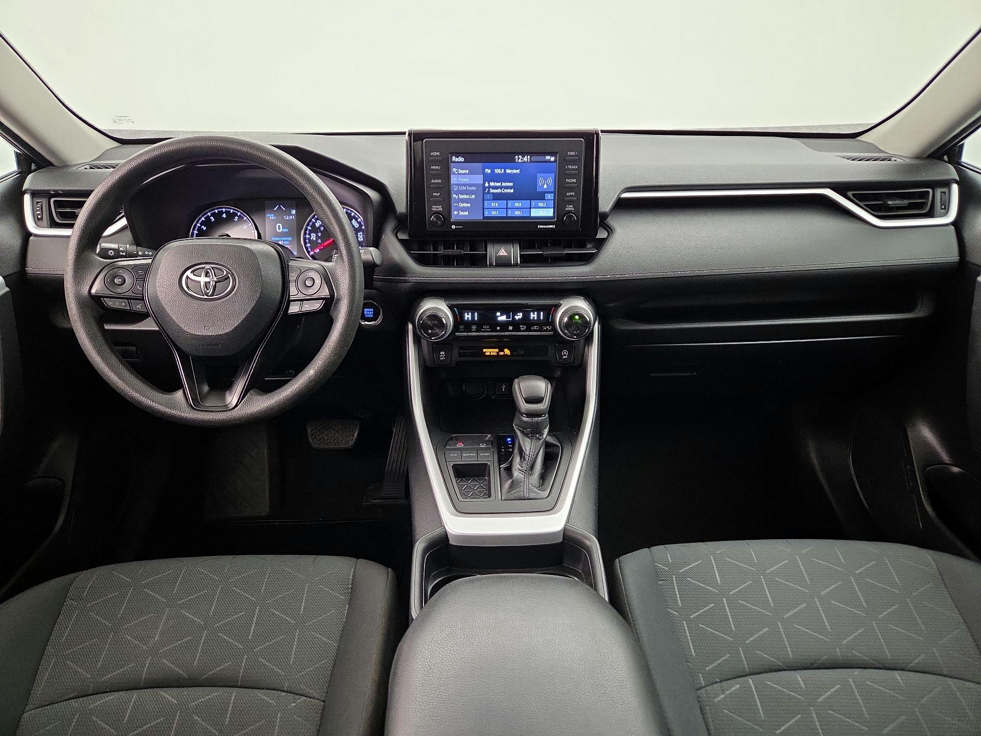 Thumbnail: 2021 Toyota RAV4 - 9