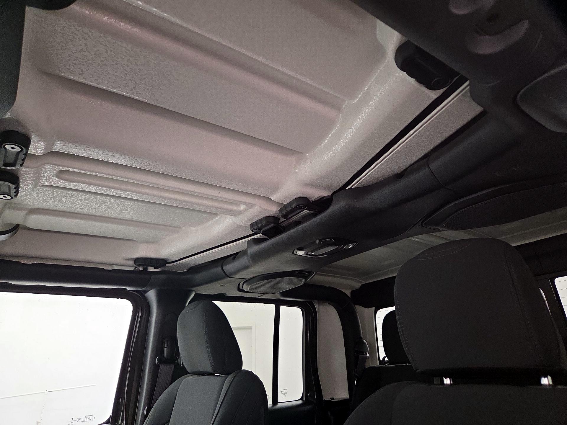 Thumbnail: 2022 Jeep Gladiator - 18