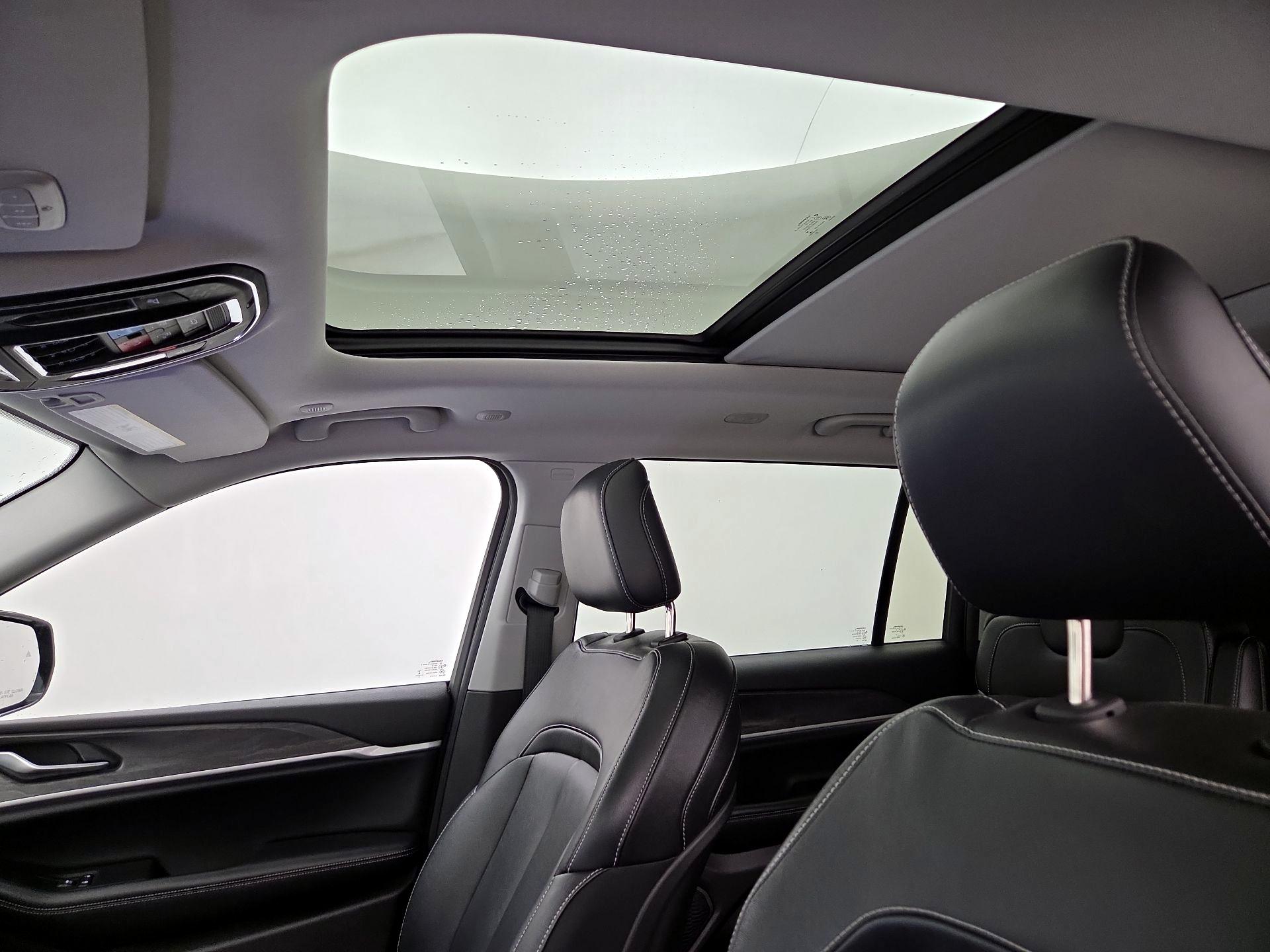 Thumbnail: 2023 Jeep Grand Cherokee L - 20