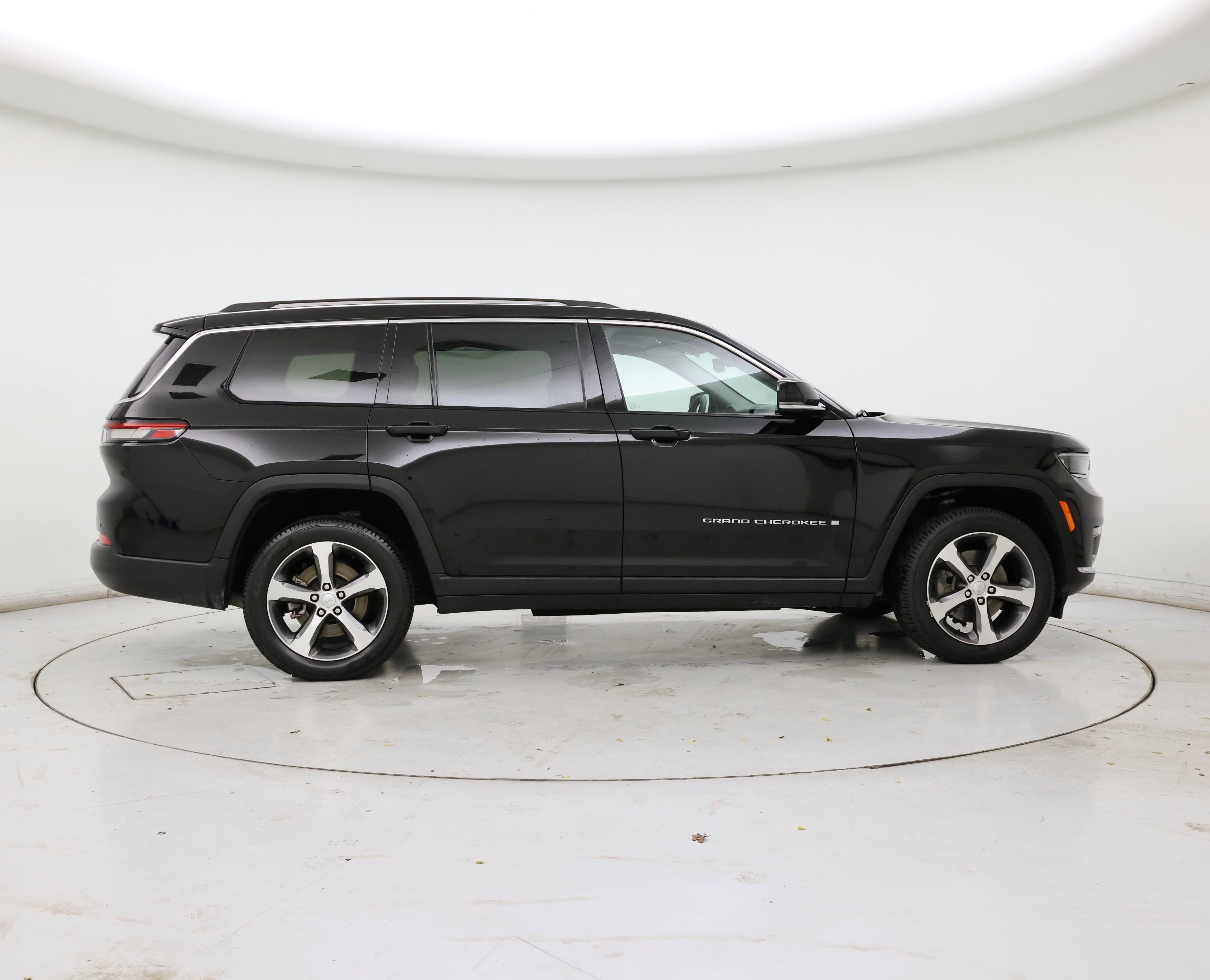 Thumbnail: 2023 Jeep Grand Cherokee L - 7