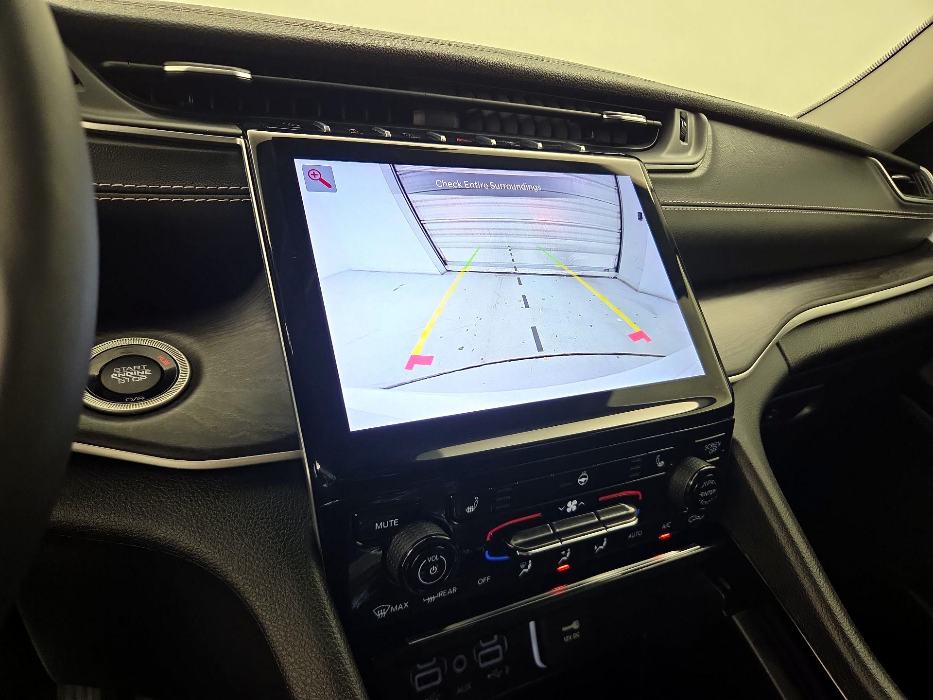 Thumbnail: 2023 Jeep Grand Cherokee - 13