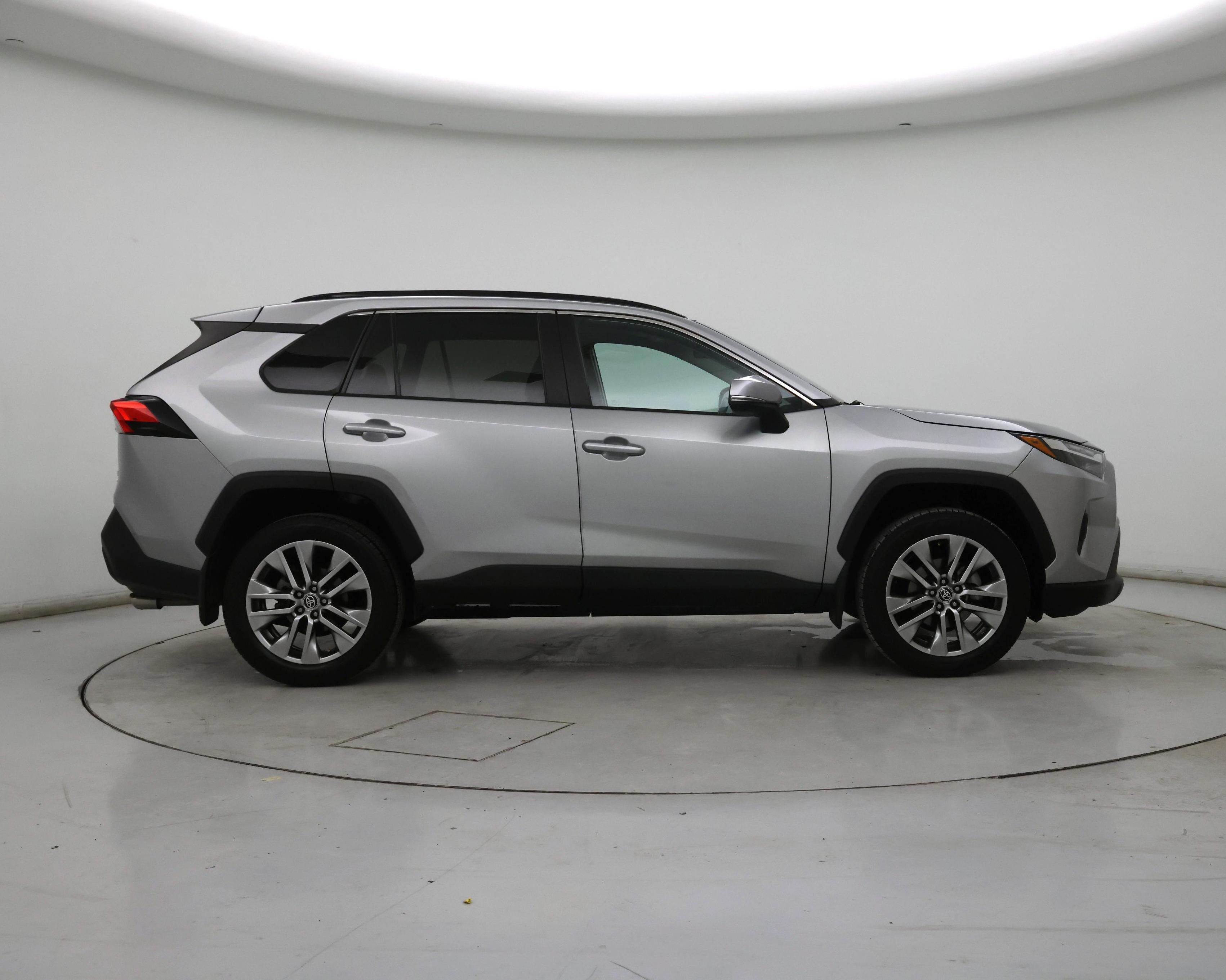 Thumbnail: 2022 Toyota RAV4 - 7