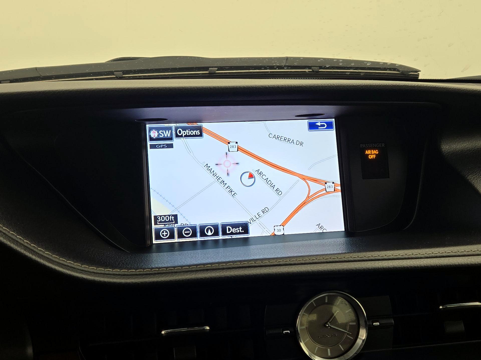 Thumbnail: 2016 Lexus ES - 14