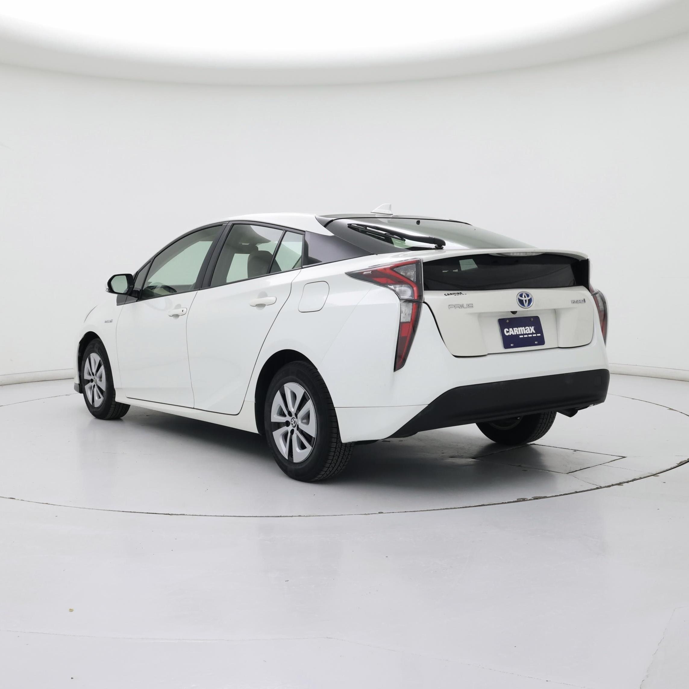 Thumbnail: 2016 Toyota Prius - 2