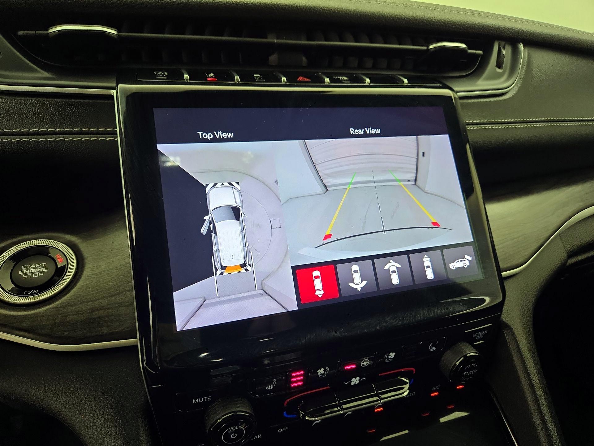 Thumbnail: 2023 Jeep Grand Cherokee - 15