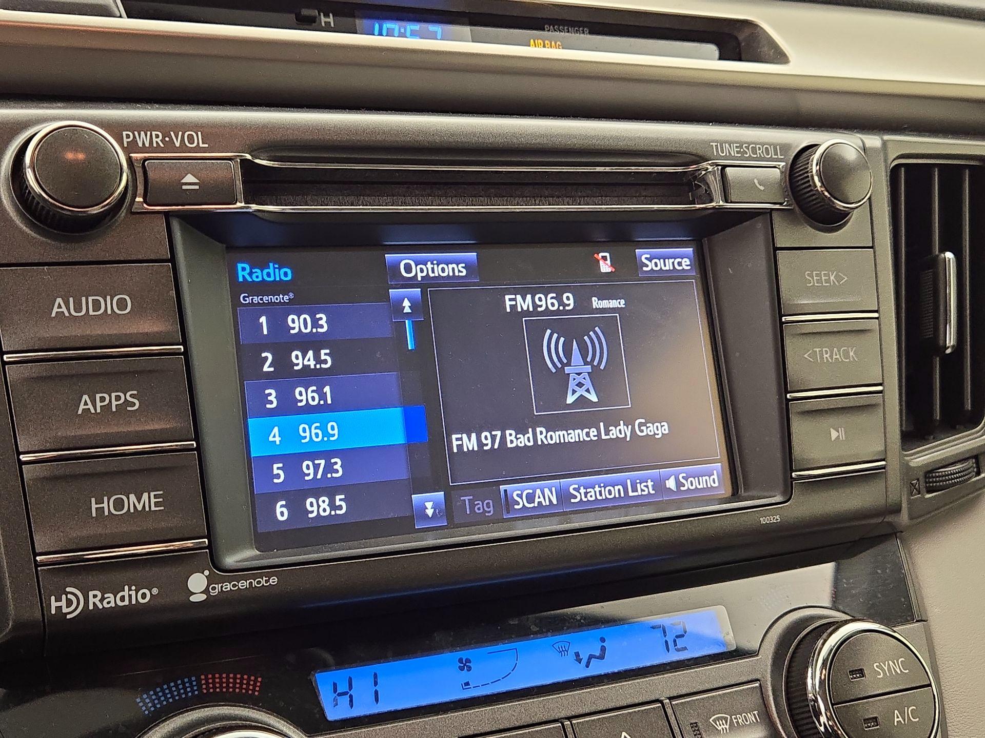 Thumbnail: 2015 Toyota RAV4 - 15