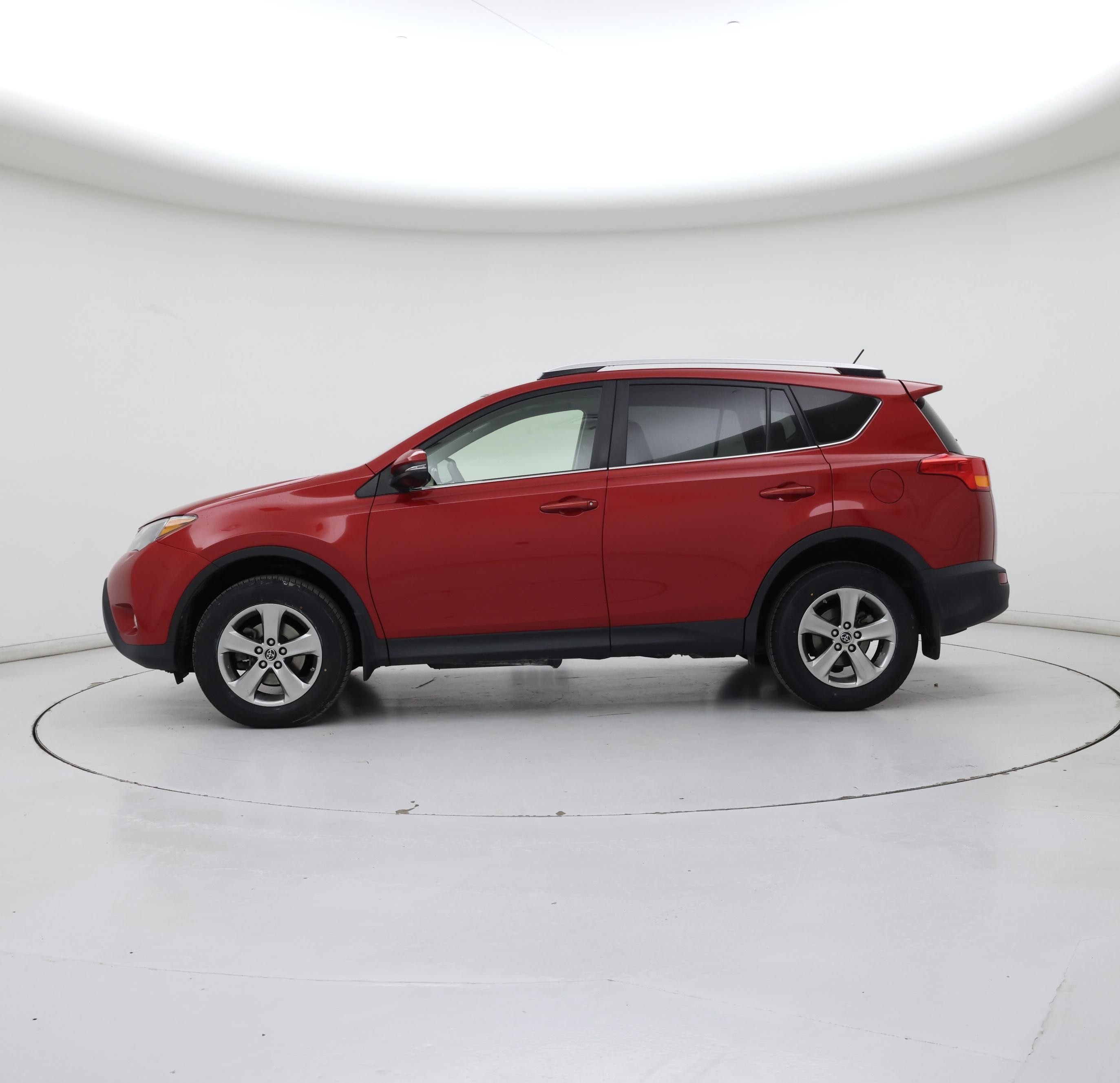 Thumbnail: 2015 Toyota RAV4 - 3